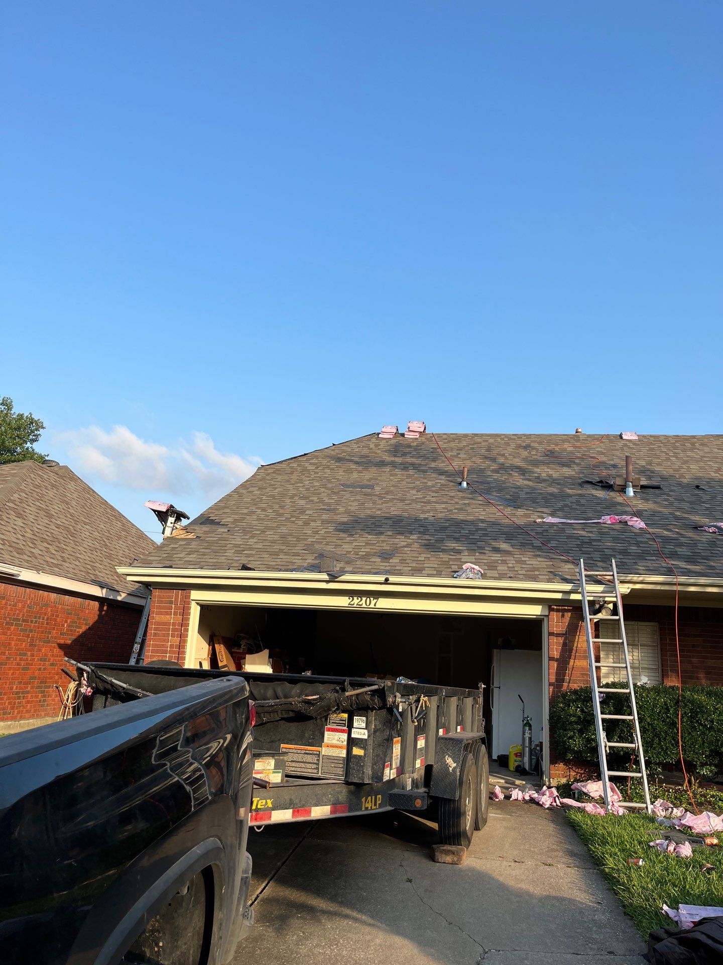 Residential Roofing Installation using Owen's Corning Duration (Lifetime) Shingles by Roof Repair Company