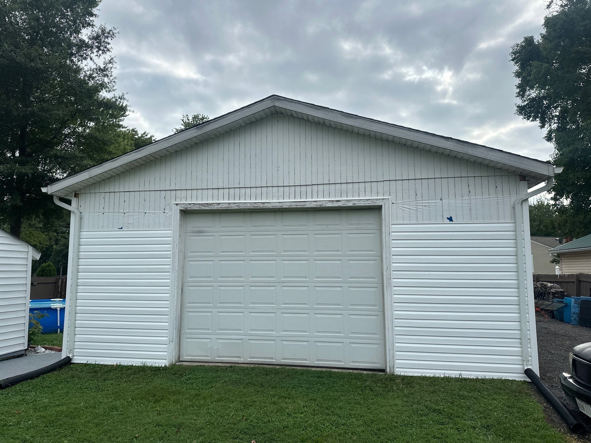 Siding Installation using Vinyl - KP Dakota by ExteriorPros