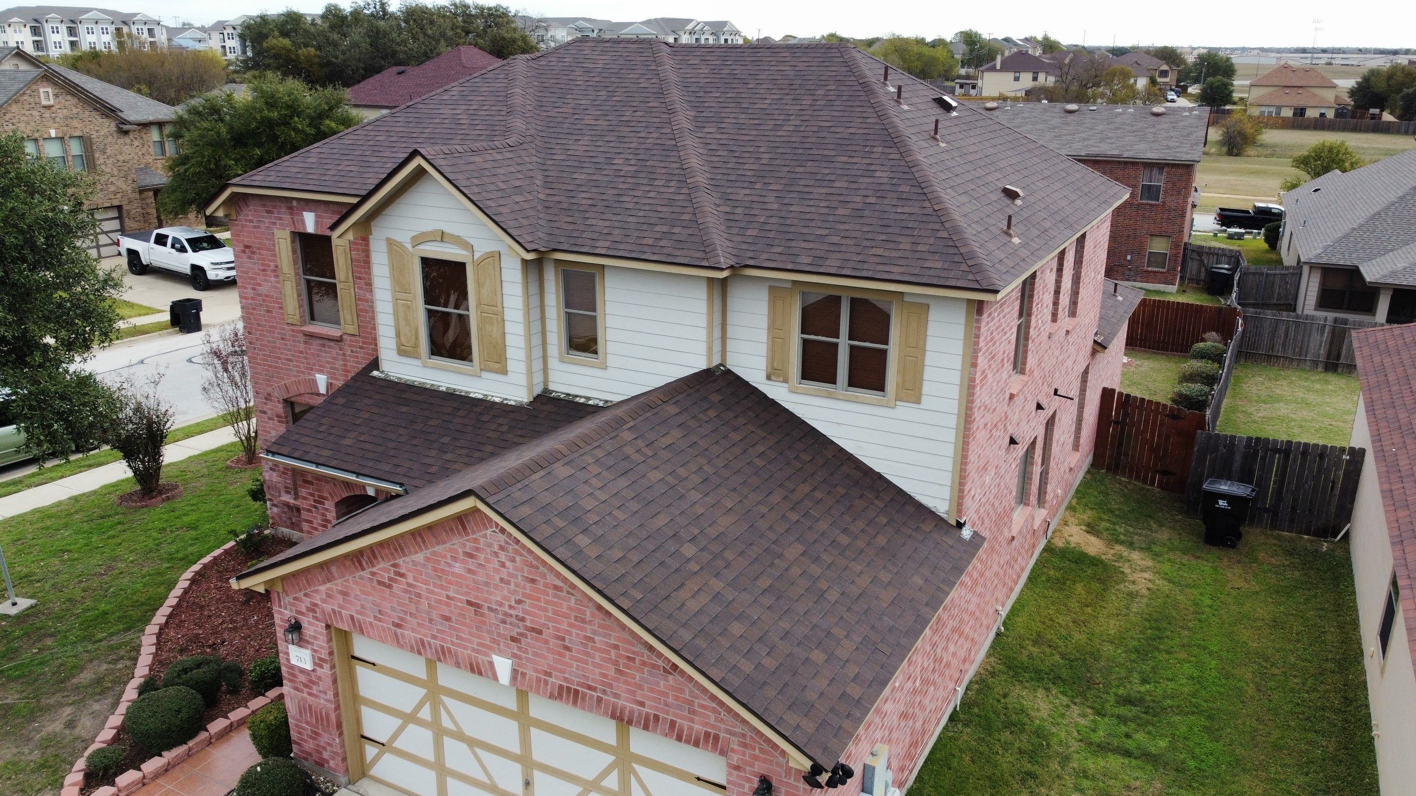 Residential Roofing Installation using Owens Corning Oakridge by Kstylez Roofing & Construction