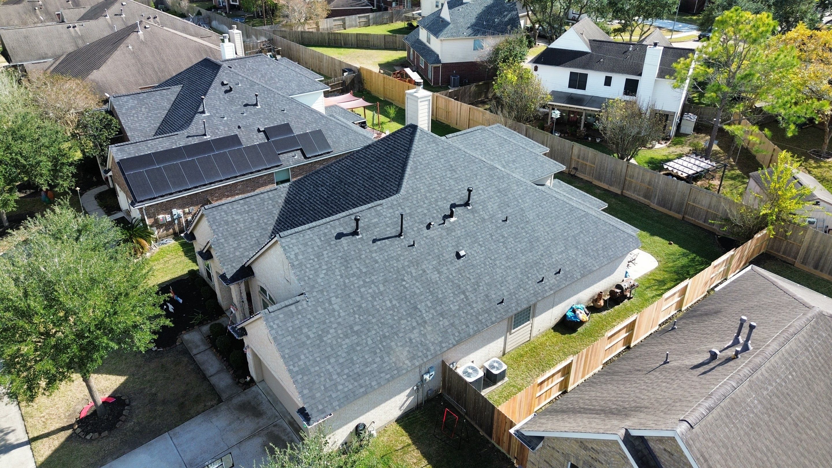 Owens Corning Duration Onyx Black by STX Roofing