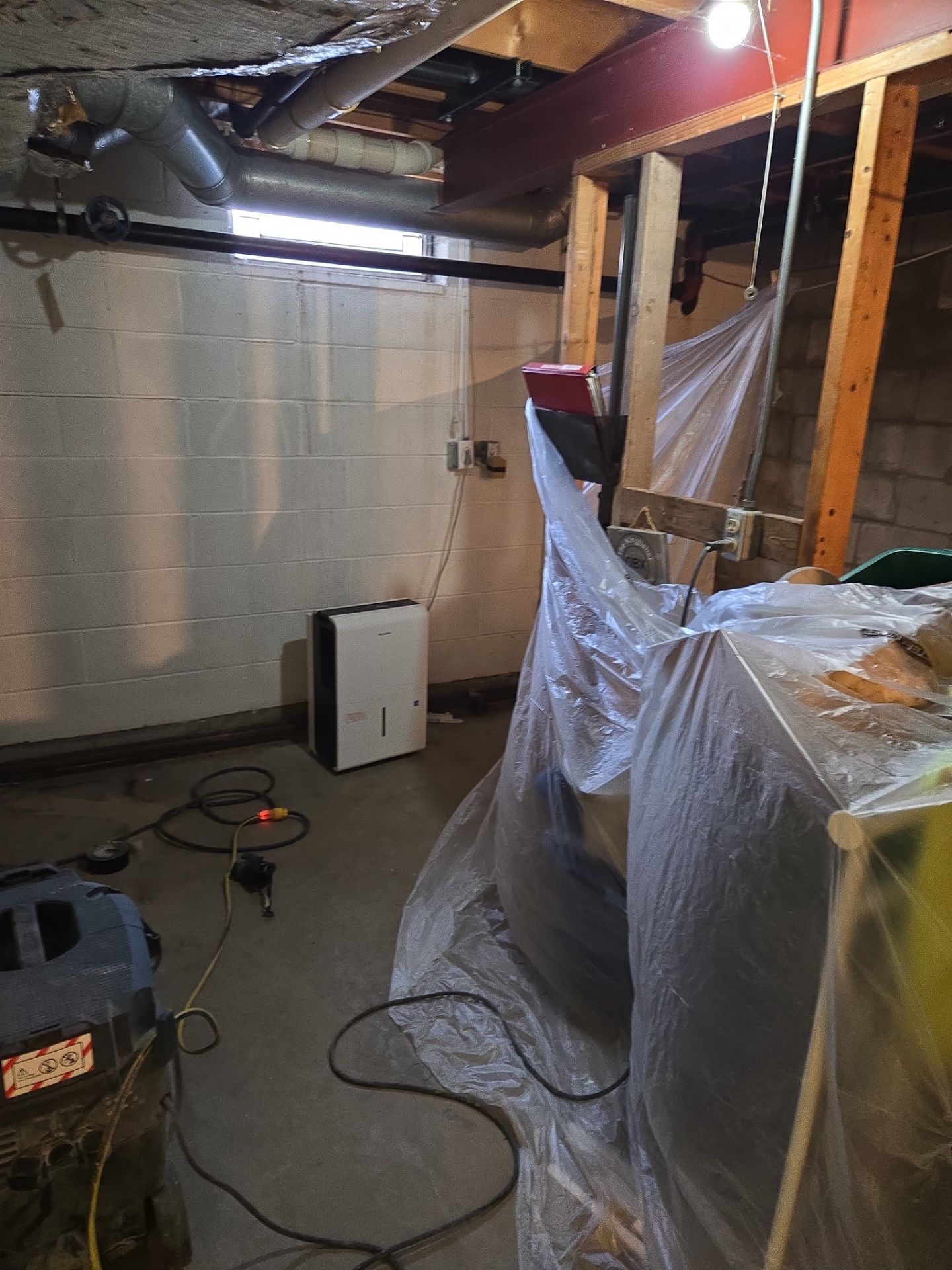 Interior Basement Waterproofing System with Embedded Fiber Reinforcement by Toledo Basement Repair 
