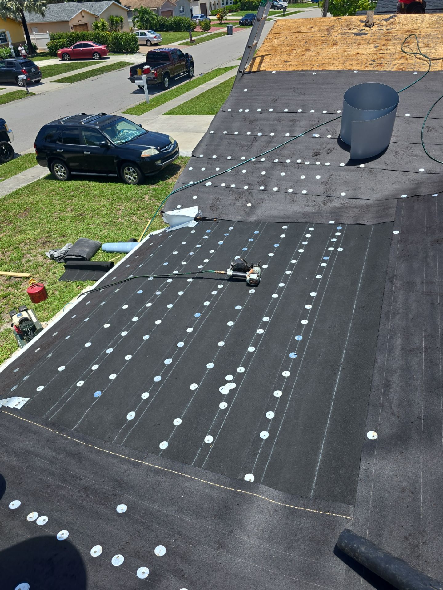 Shingles Roof in Boca Raton by Roofing Recovery