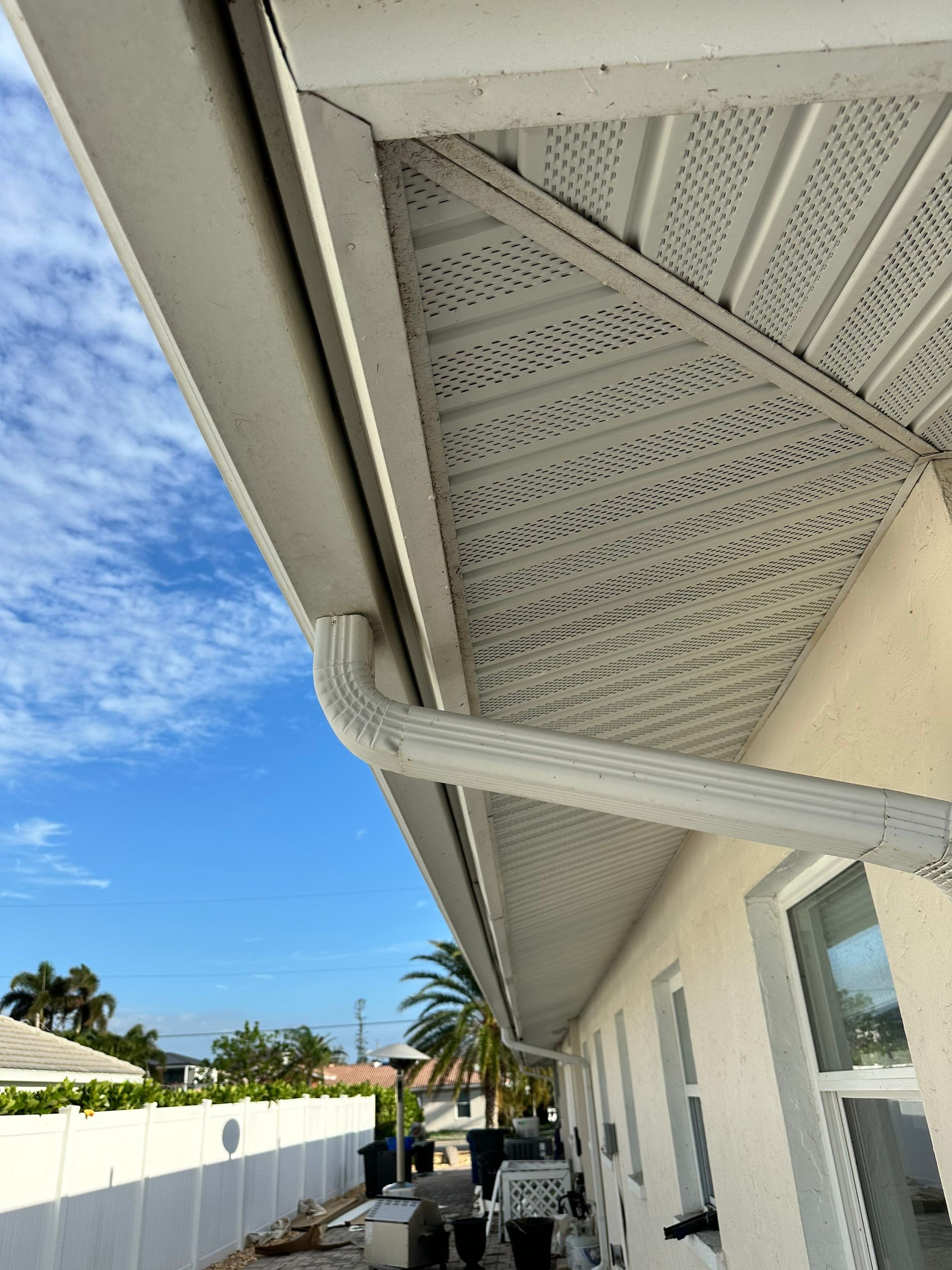 Soffit and Fascia Installation in Sarasota FL by Gutter Professors