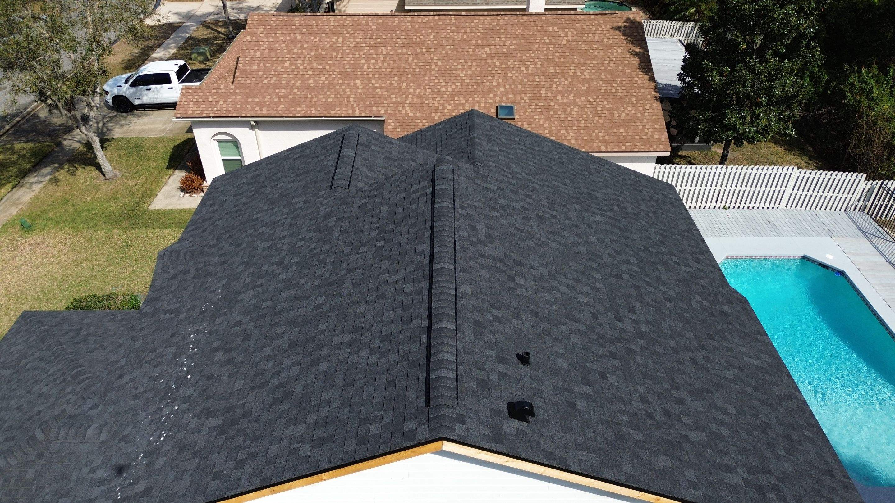 Residential roof in Hunter's Creek by Gold Key Roofing