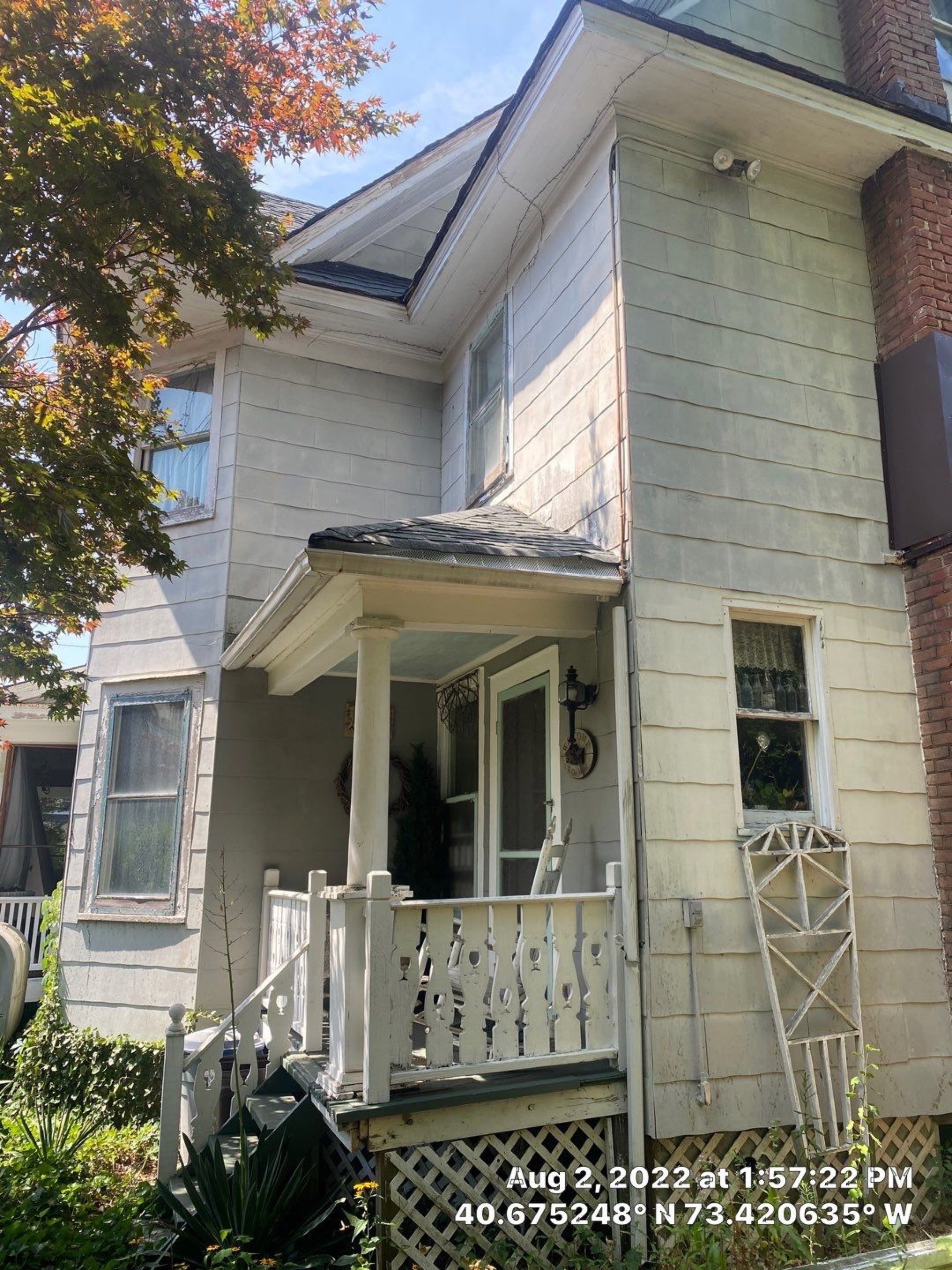 Full House Installation 5" white seamless gutters 2x3 leaders using 5"white K style seamless gutters and 2x3 white leaders by Above All Gutters 