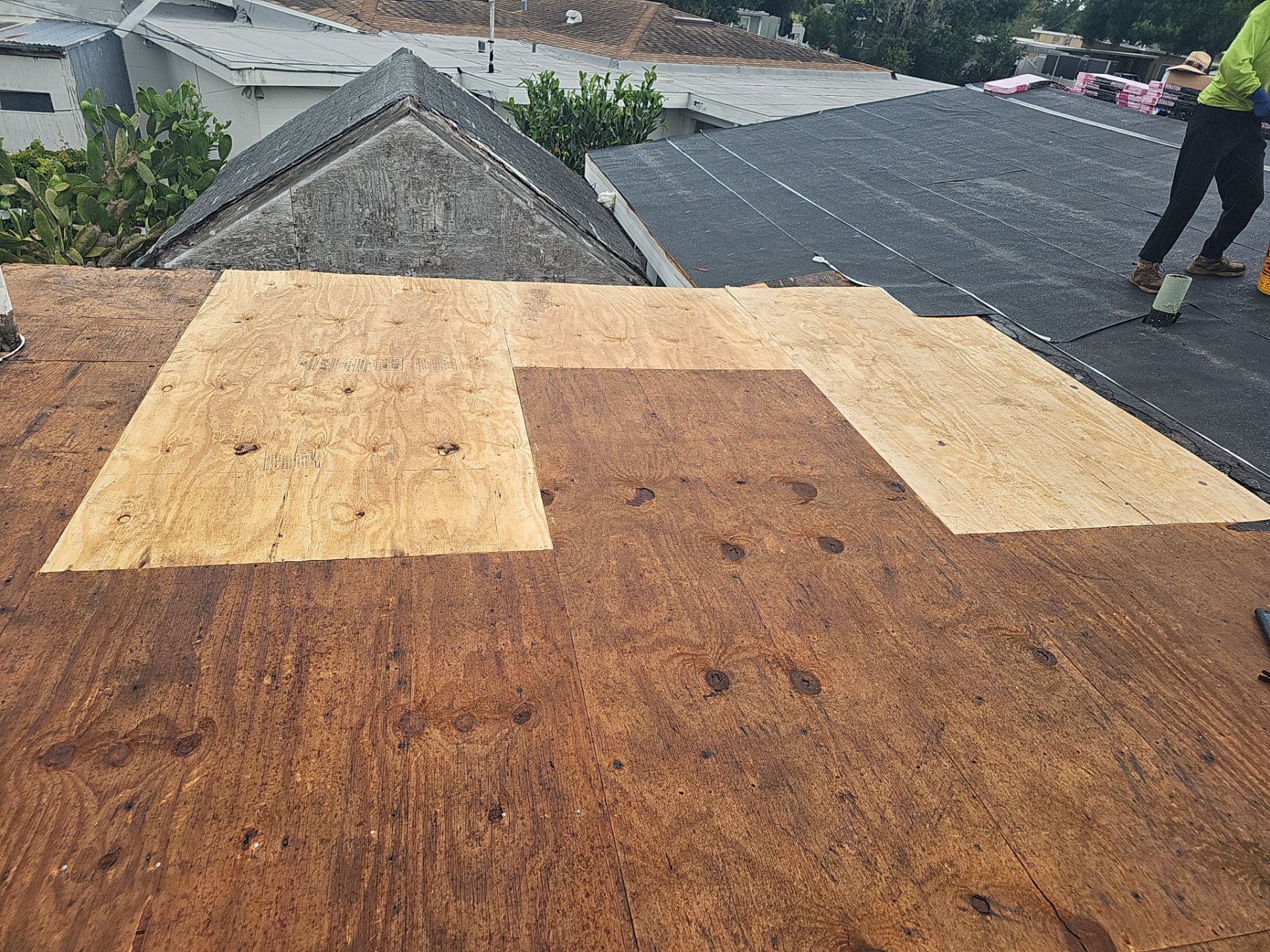 Project in St. Petersburg 33714 by Mitchell Roofing Company LLC 