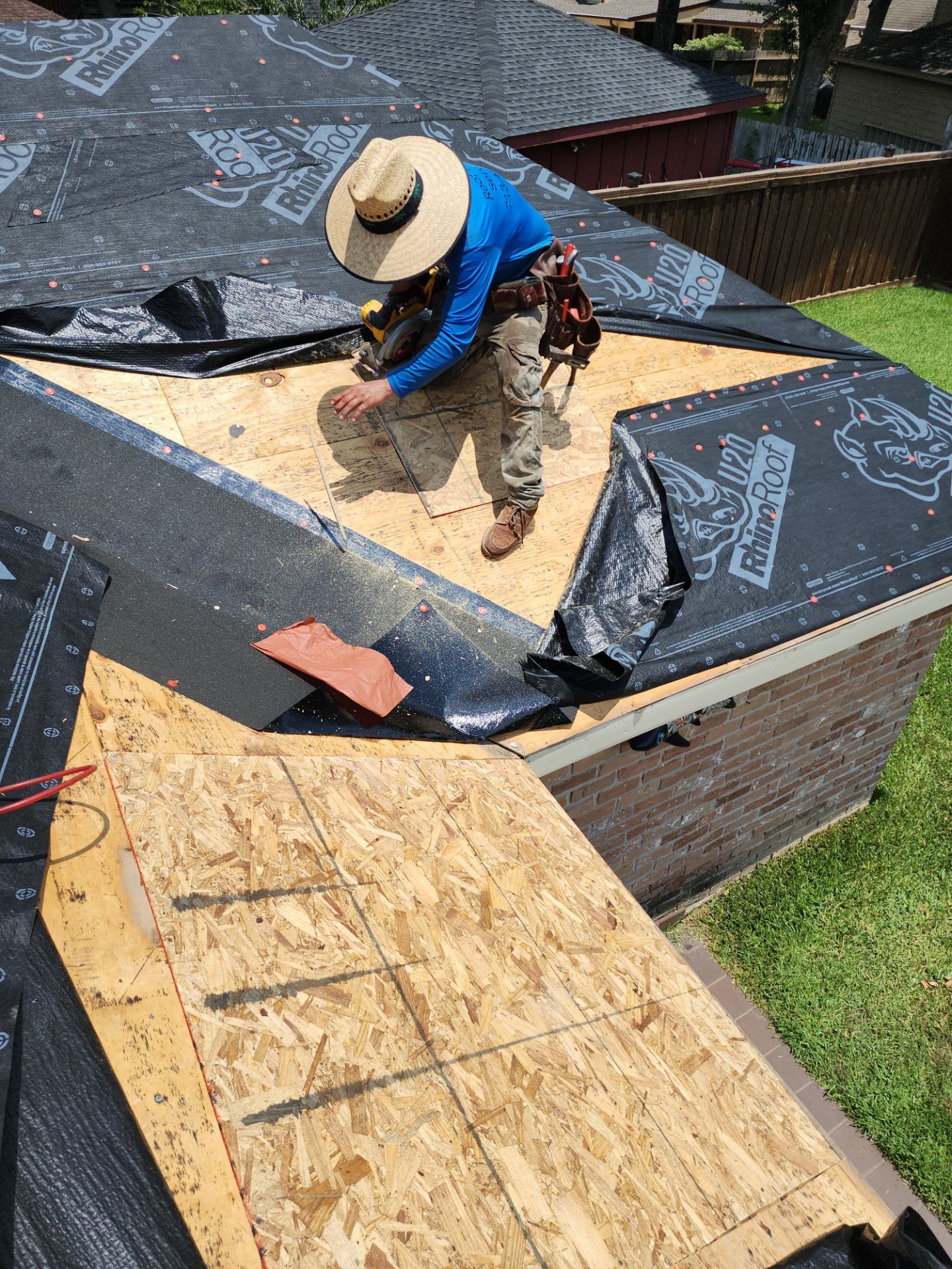 Residential Roofing Installation using Owen's Corning Duration (Lifetime) Shingles by Roof Repair Company