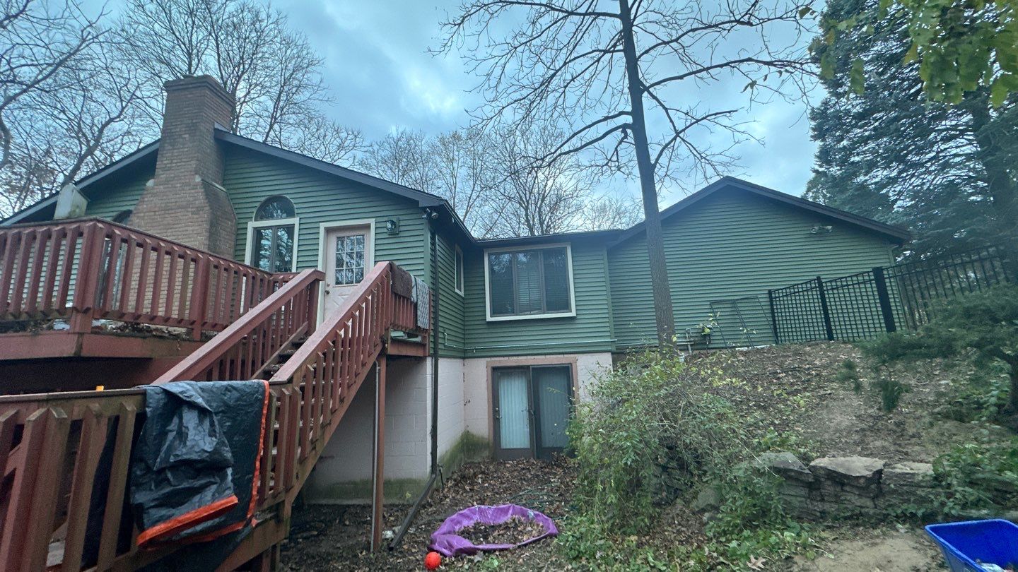 Siding Replacement using CertainTeed Restoration Classis D4 by 180 Contractors