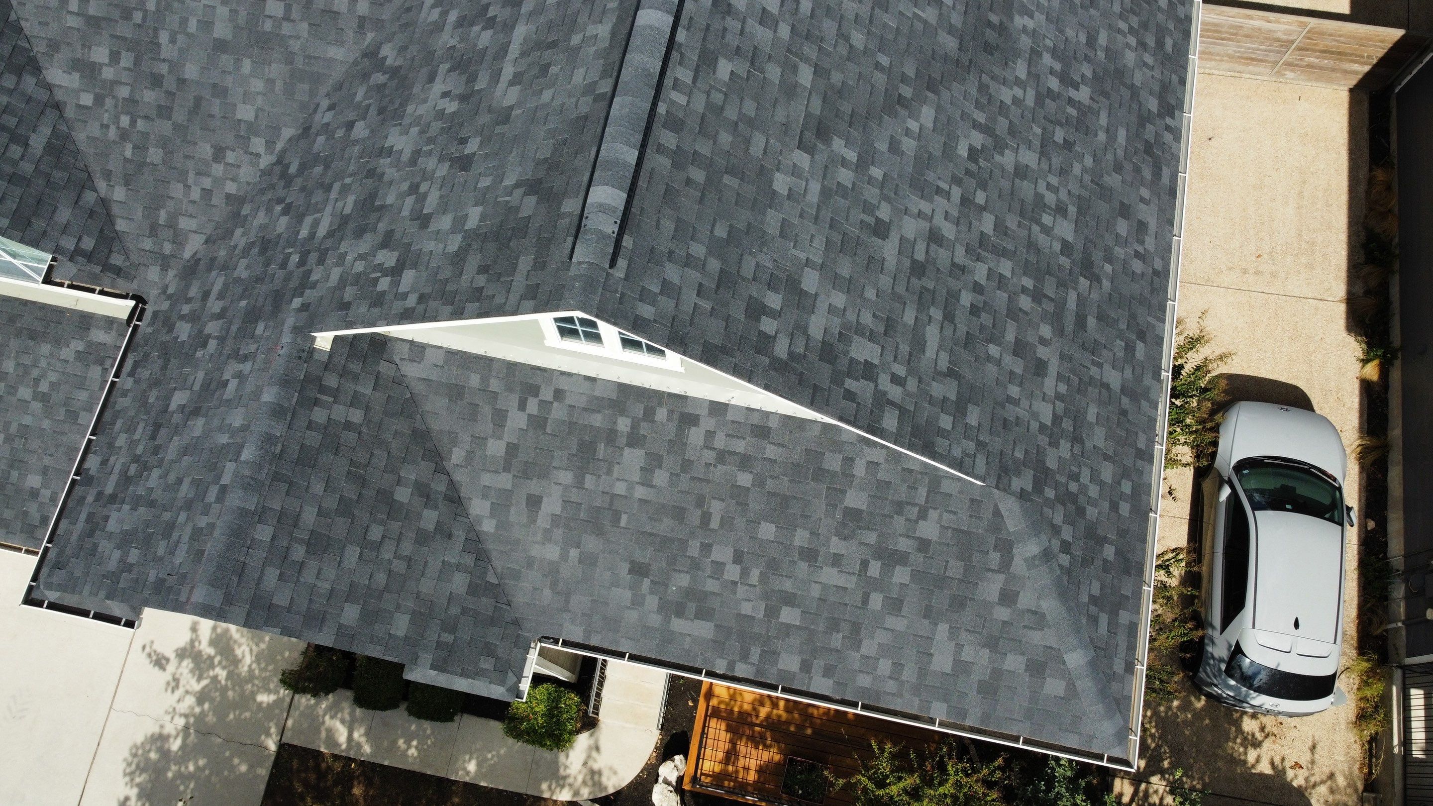 Residential Roofing Installation using Owens Corning Oakridge by Kstylez Roofing & Construction