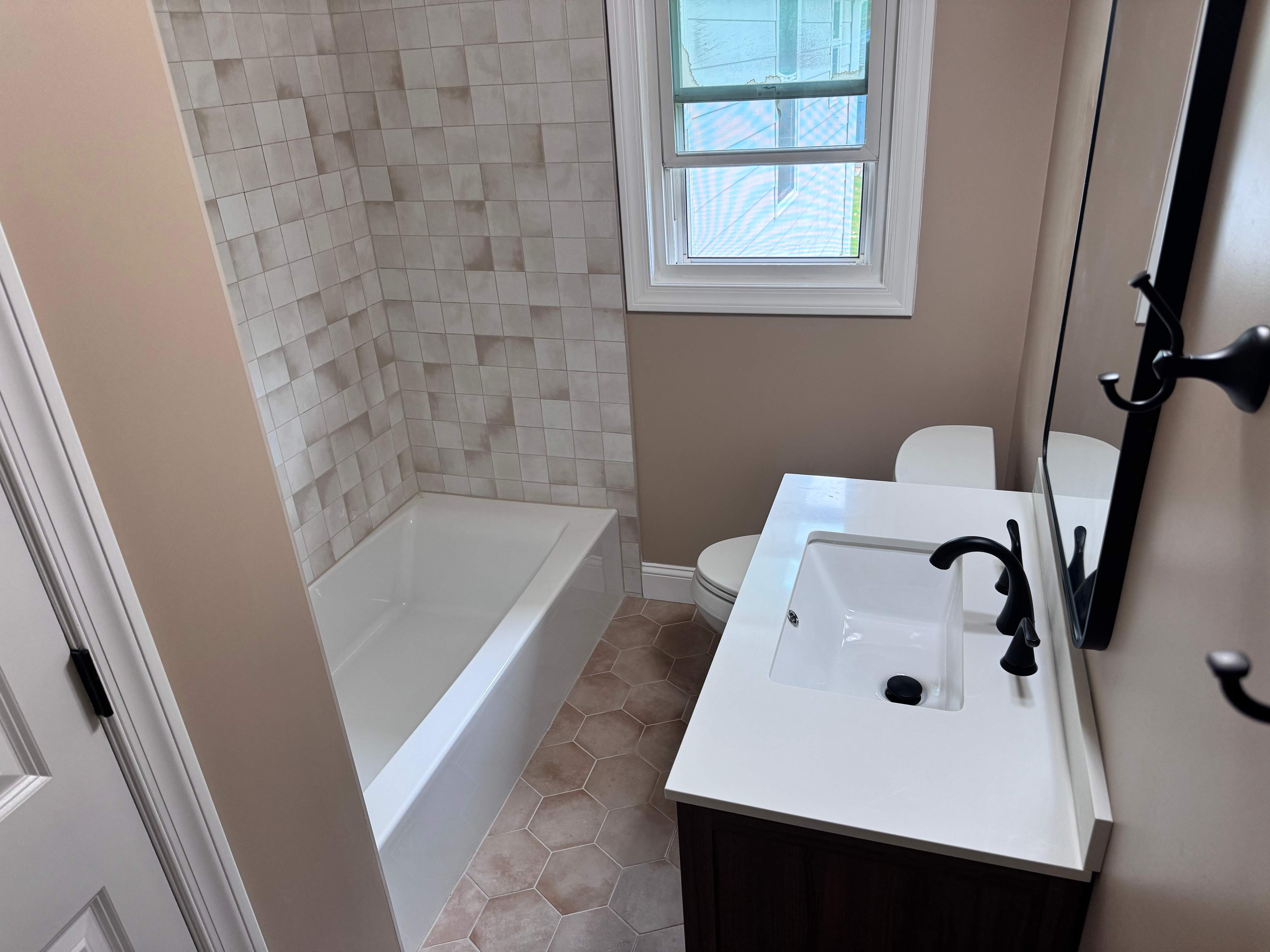 Hall bathroom renovation by Prudencio