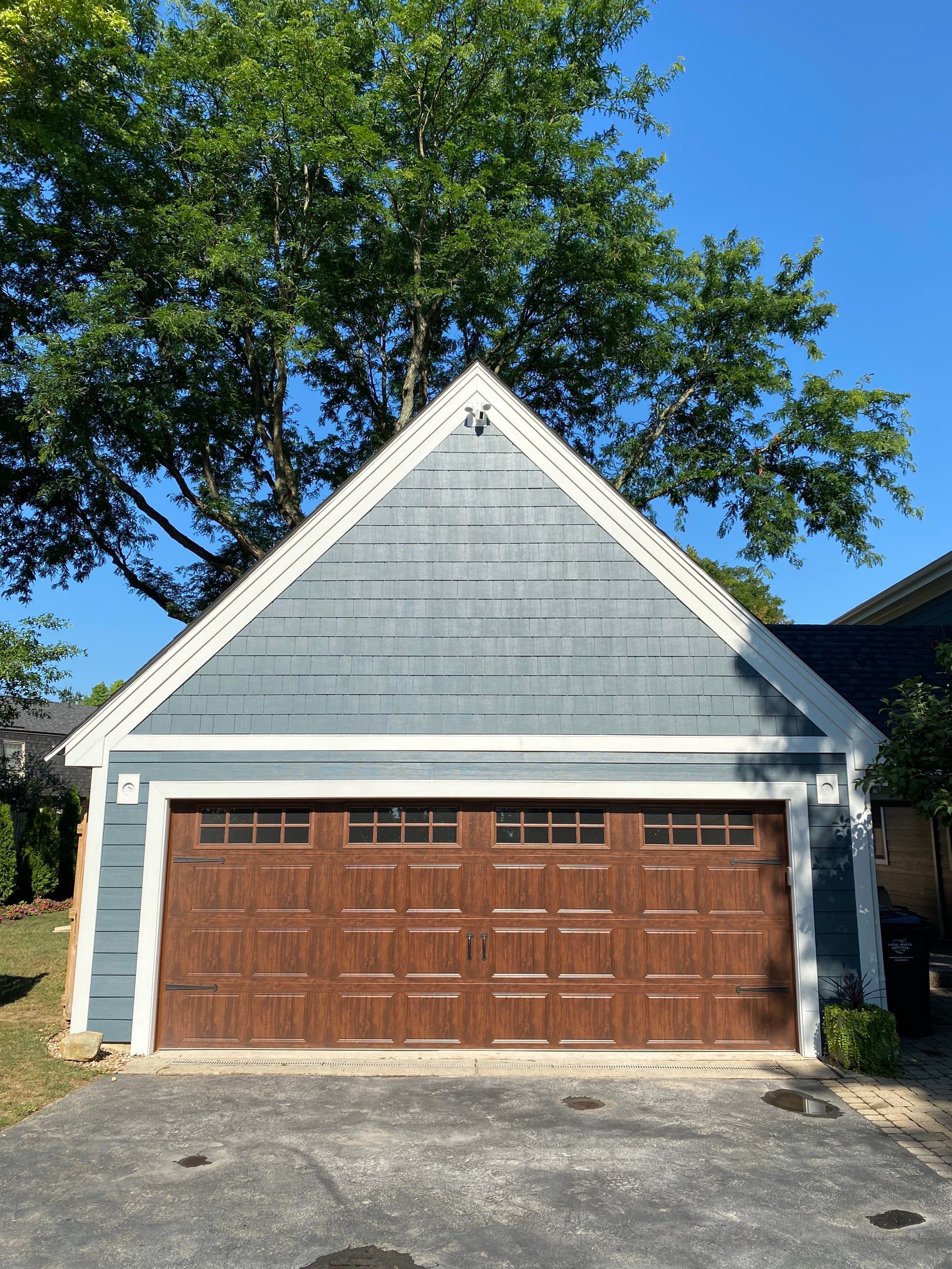 Residential Roofing Installation using James Hardie Fiber Cement Lap Siding and Certainteed Landmark Pro Shingles by Best Exteriors Inc