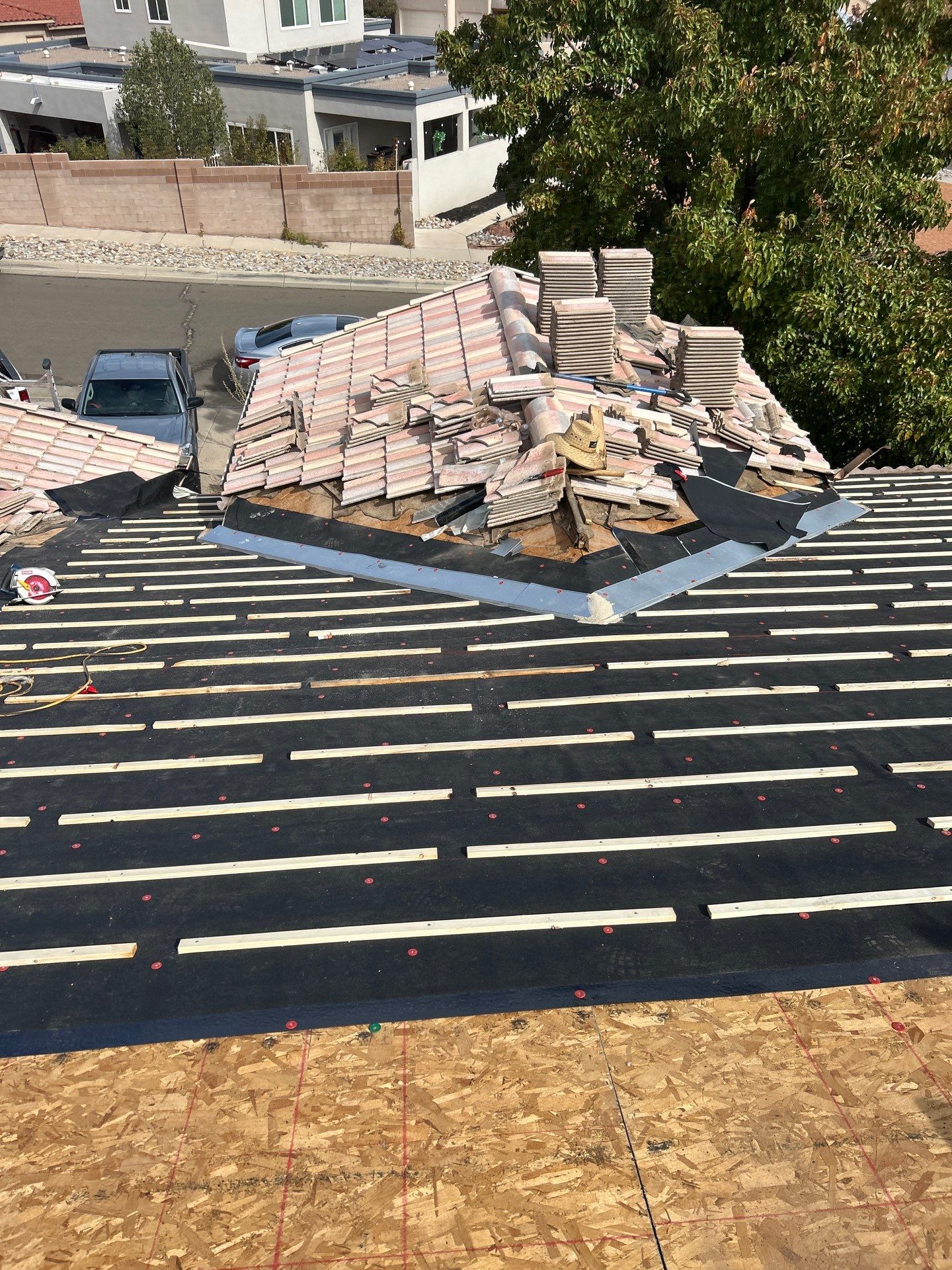 Malibu Cream Concrete Tiles by Reimagine Roofing