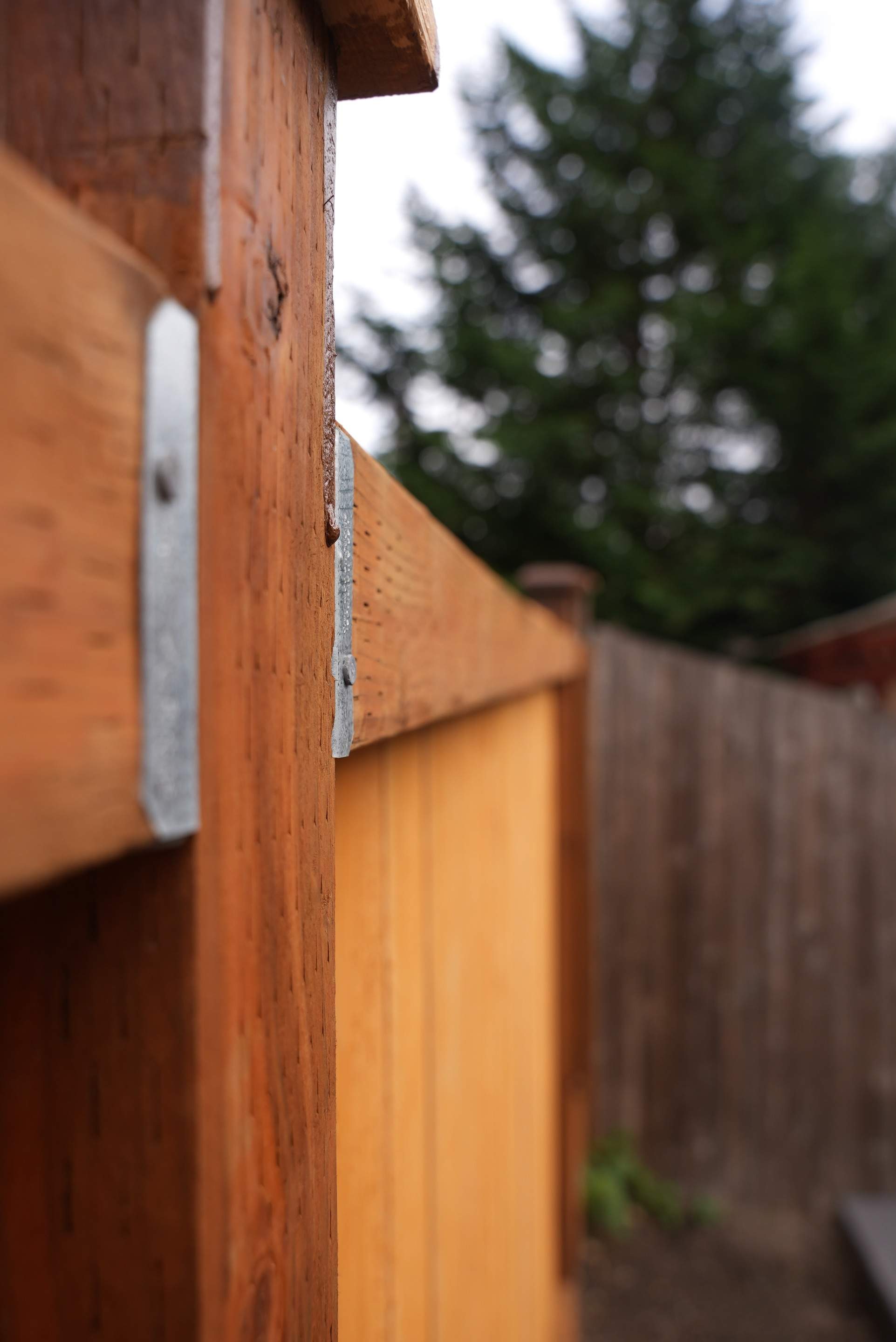 Jireh Outdoor Projects | Retaining Wall & Fence Build by Jireh Asphalt & Concrete Inc 