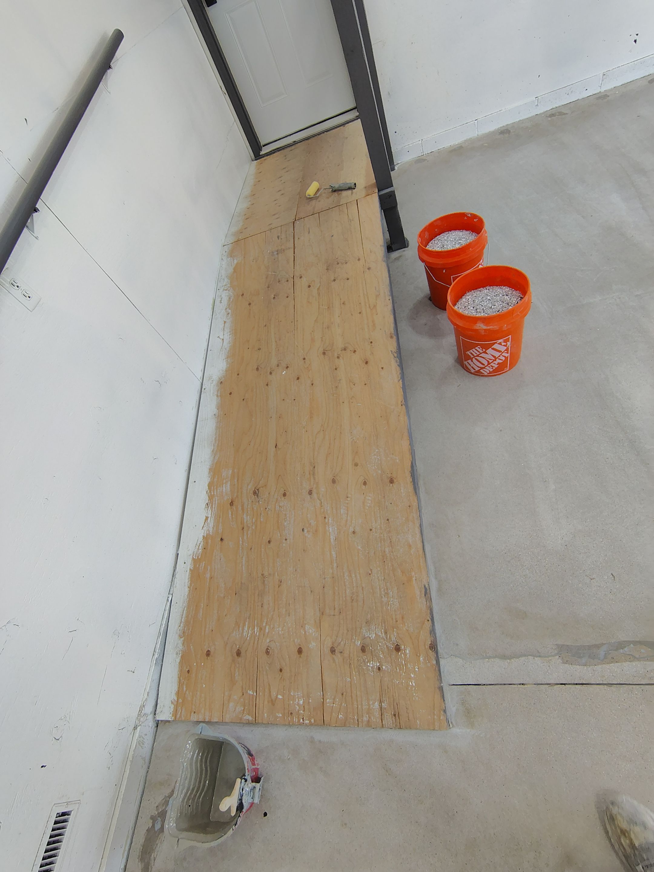 Yankton Garage Concrete Coating With Feather Gray Decorative Chips by Select Painting, Coatings & Garage Cabinets