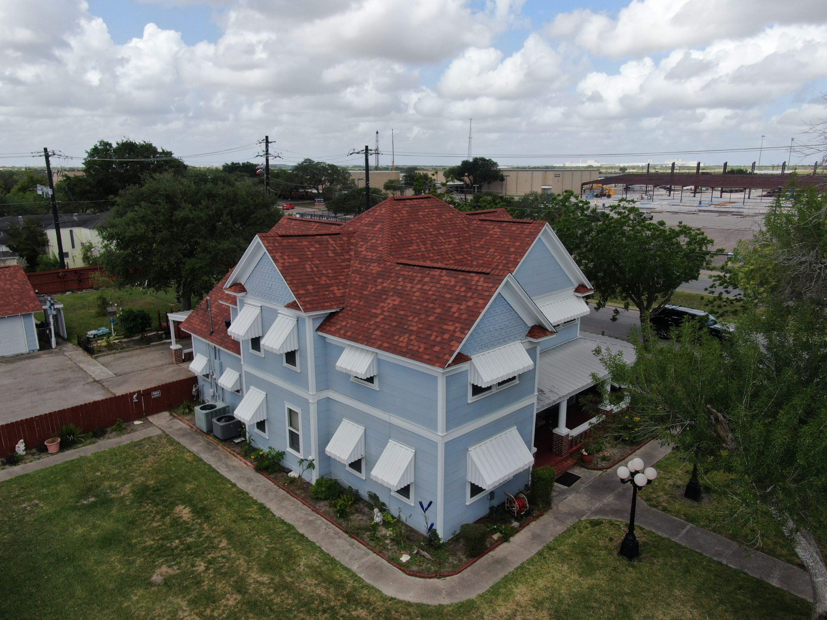 Sinton ShowStopper by Bayfront Roofing and Construction