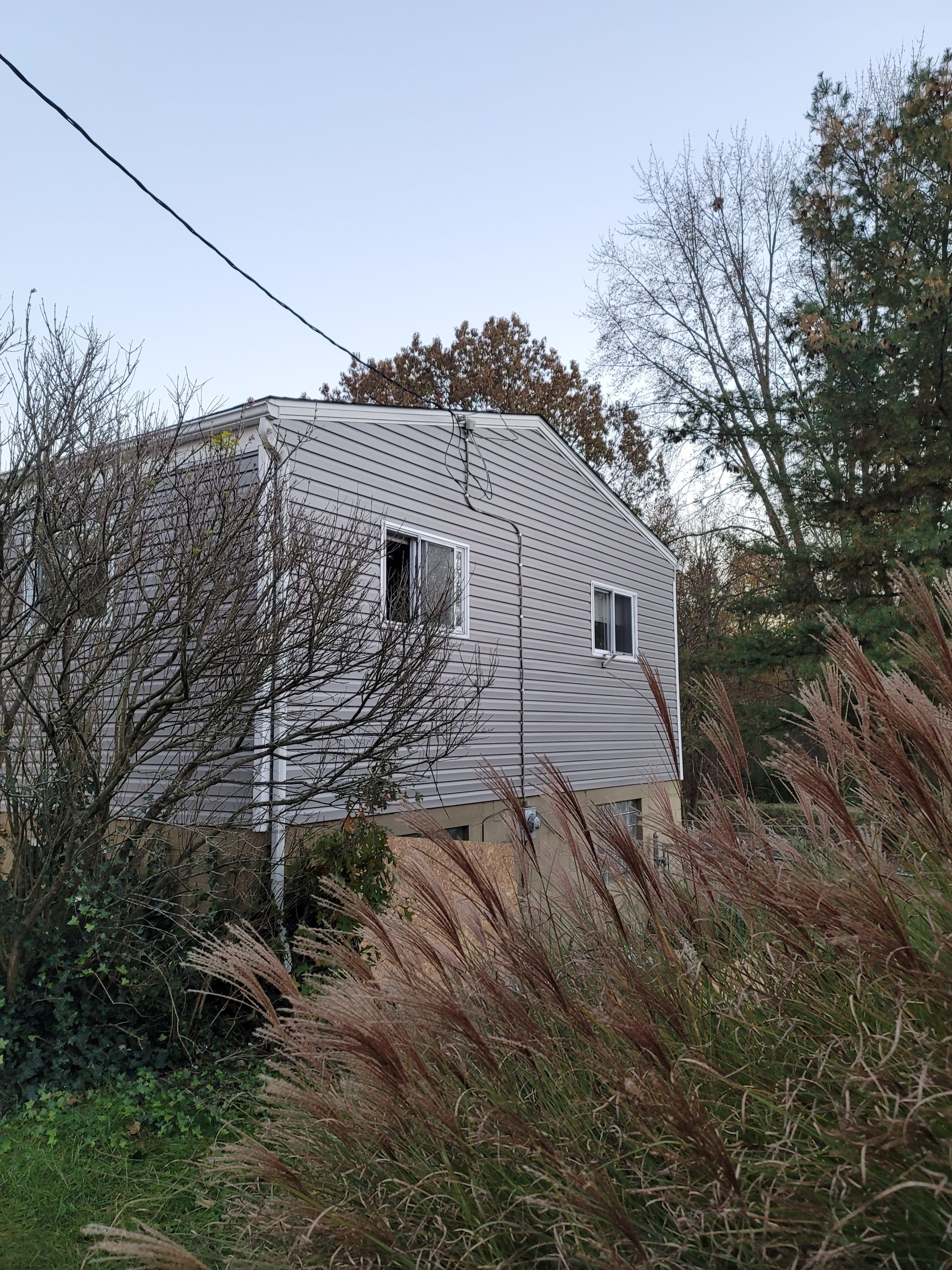 Brand: Atlas Pinnacle Color: Pristine Scotchgard Pweter Drip: White by Eagle Eye Roofing