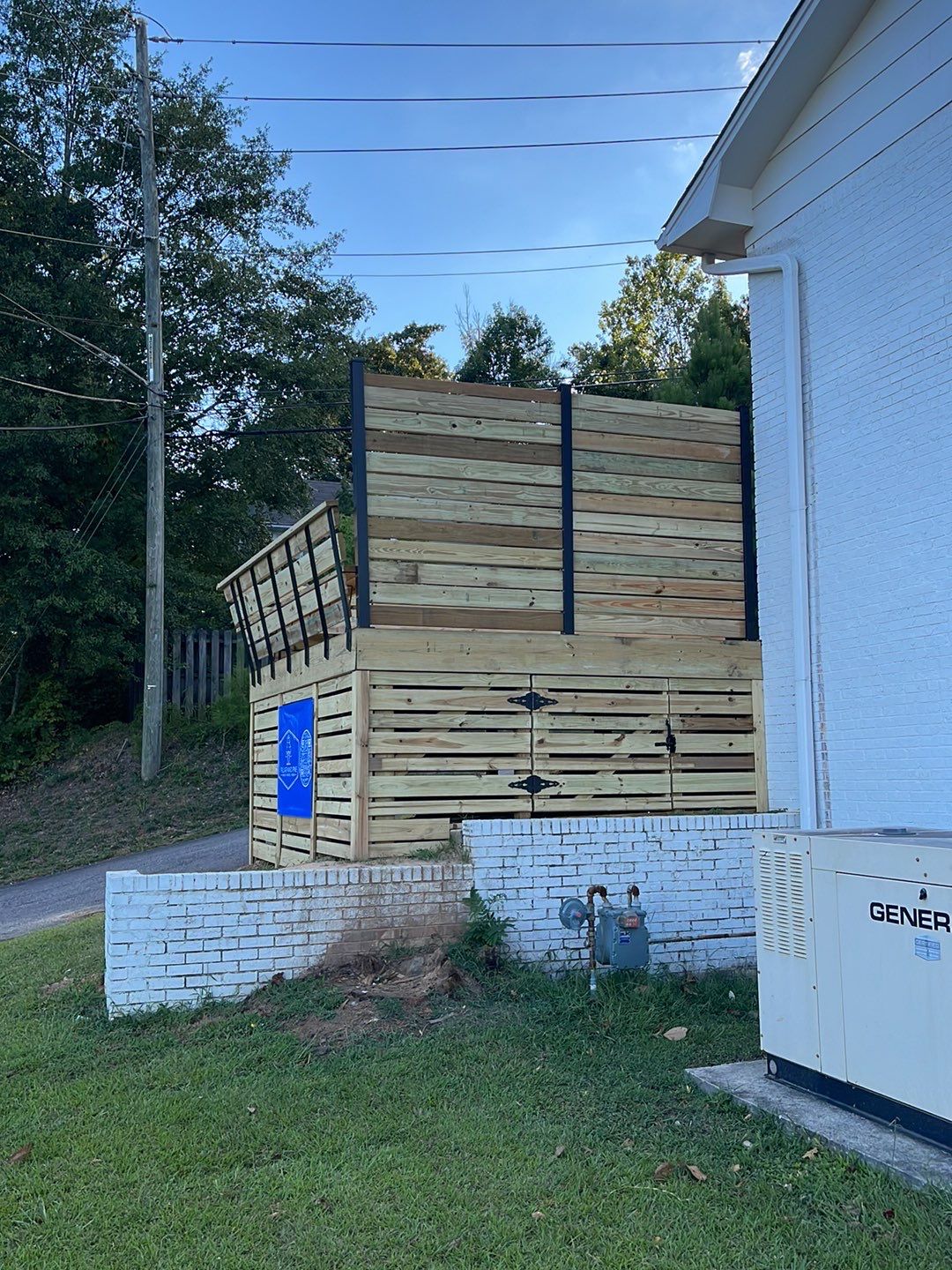 Independence Drive - Deck Installation   by Pillar and Pine