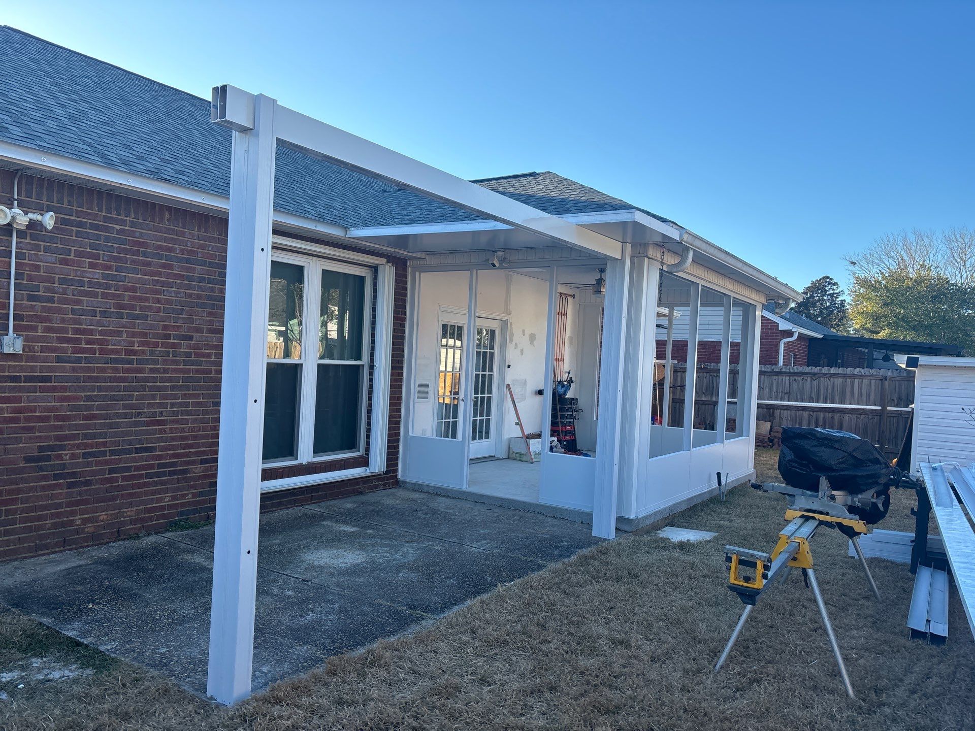 Very Nice Screenroom and Patio Cover in Niceville by Titan Sunrooms