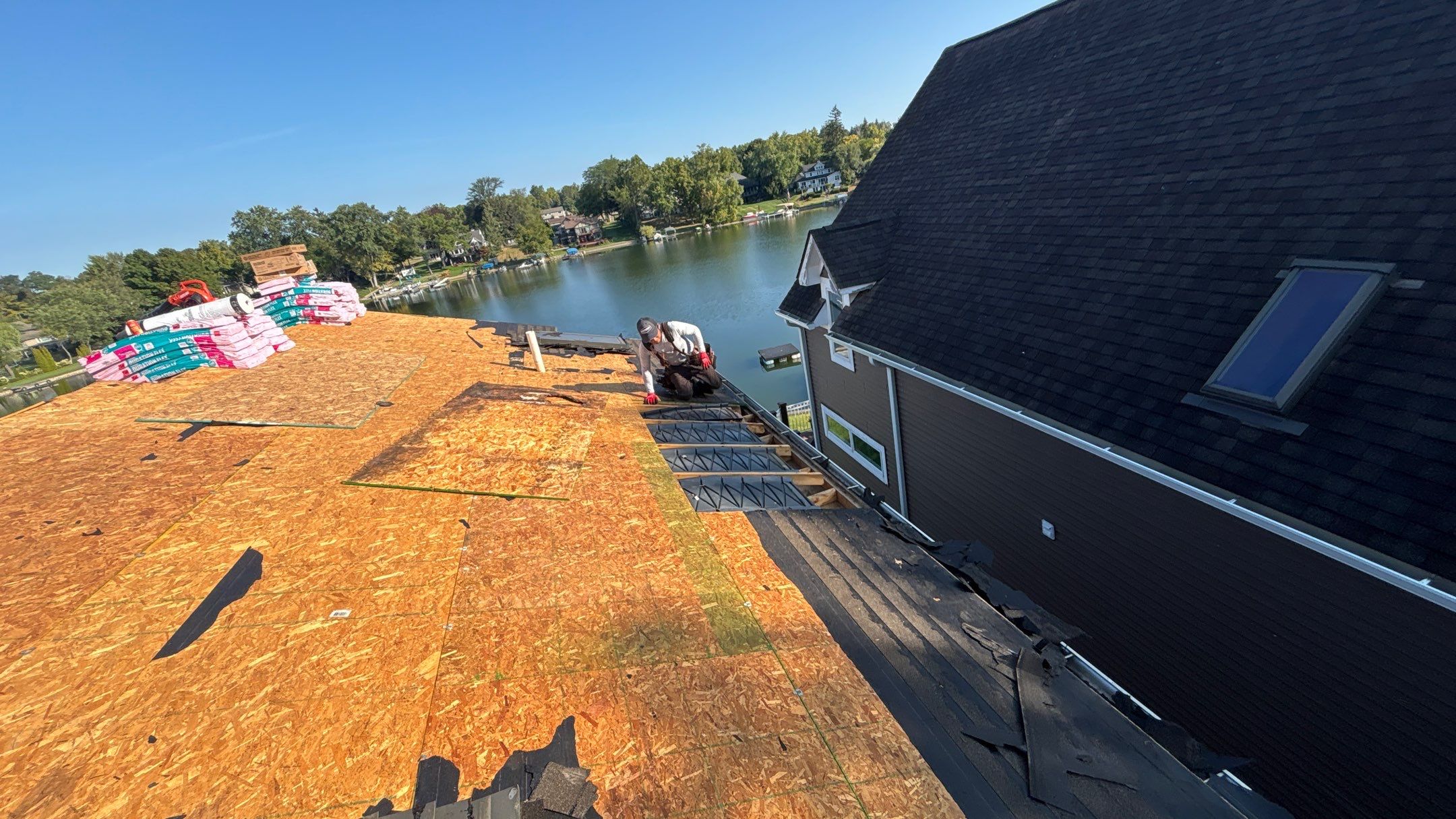 Roof Replacement using Owens Corning Onyx Black by 180 Contractors