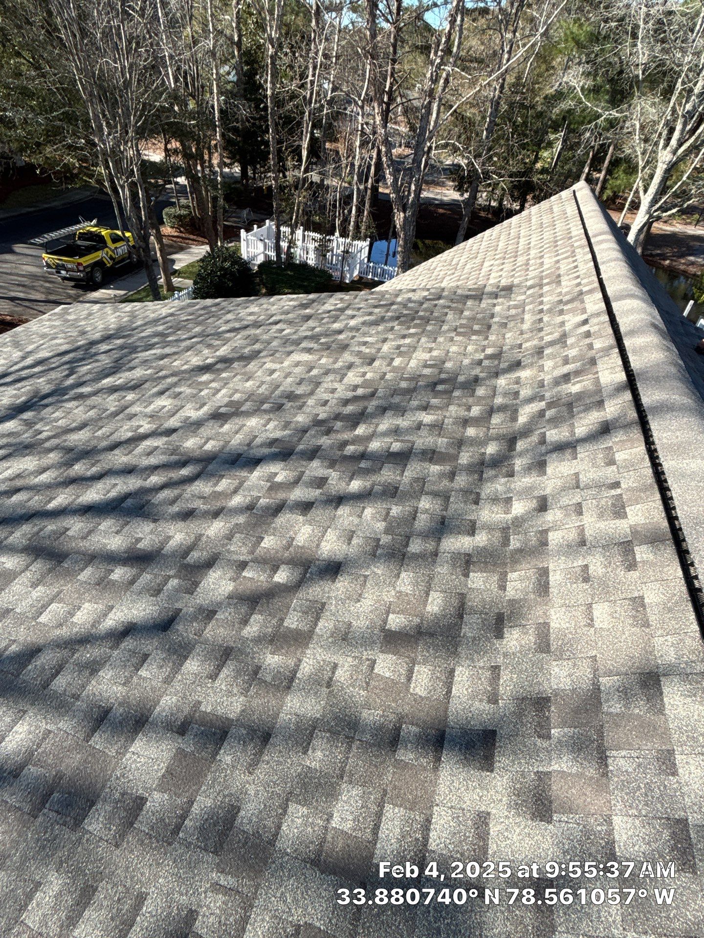 GAF HDZ - Weathered Wood by Linta Roofing Inc
