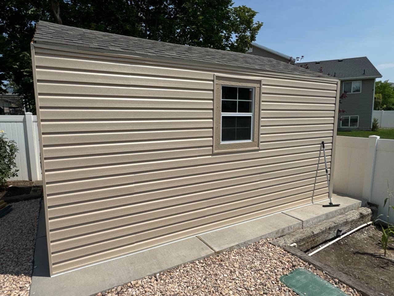 Woods Cross | Mastic Dutchlap Vinyl Installation | Sandtone by Ideal Siding Utah