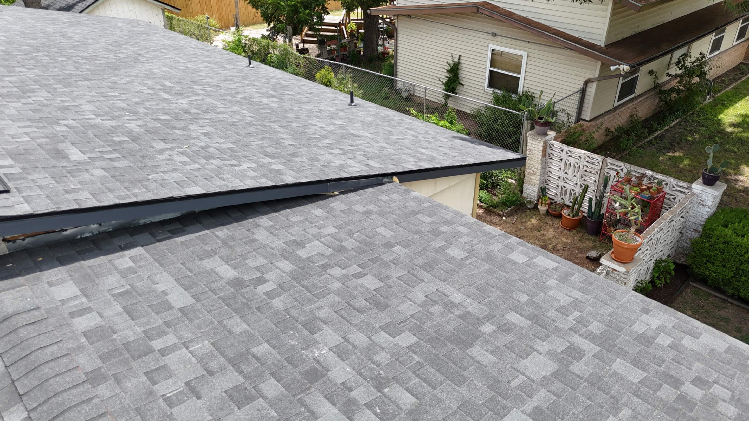 Onyx Black - Owens Corning TruDefinition Duration Oakridge by RoofsOnly.com