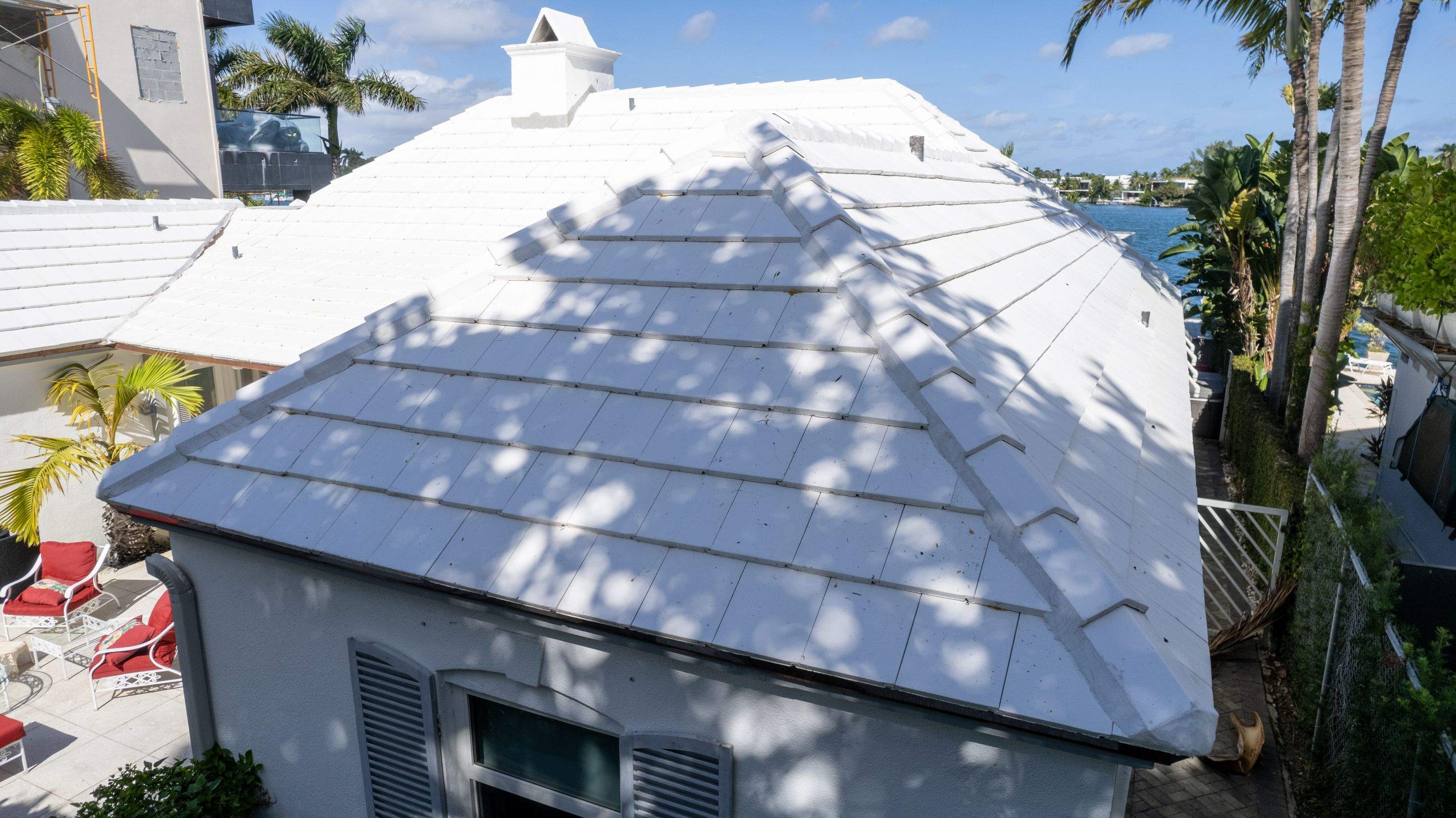 Crown Windsor Slate - Polar White by Istueta Roofing