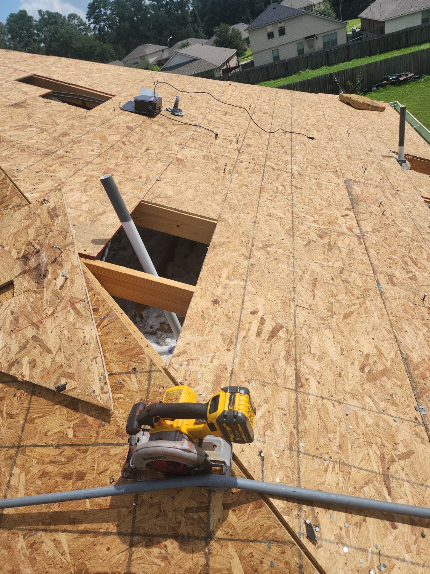 Residential Roofing Installation using Owen's Corning Duration (Lifetime) Shingles by Roof Repair Company
