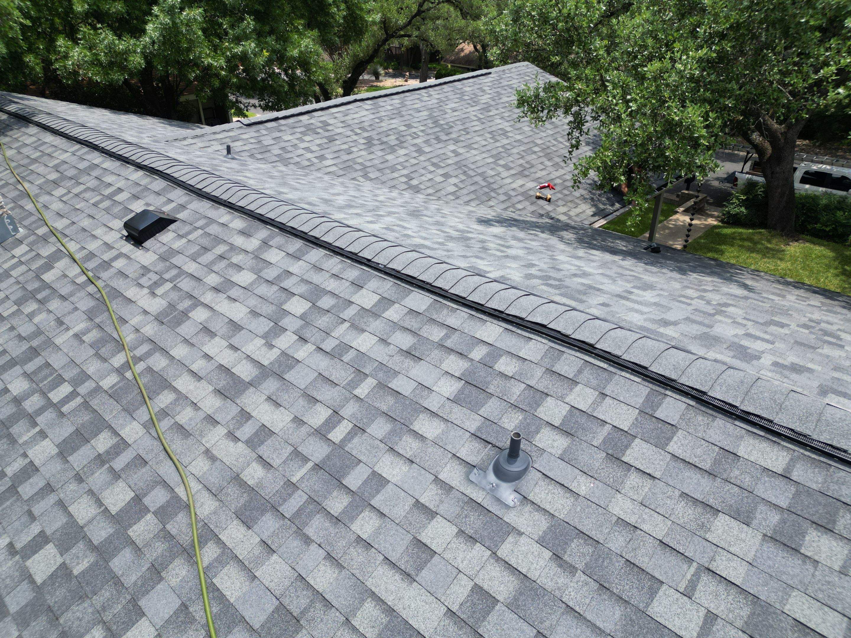 Estate Gray - Owens Corning TruDefinition Duration by RoofsOnly.com