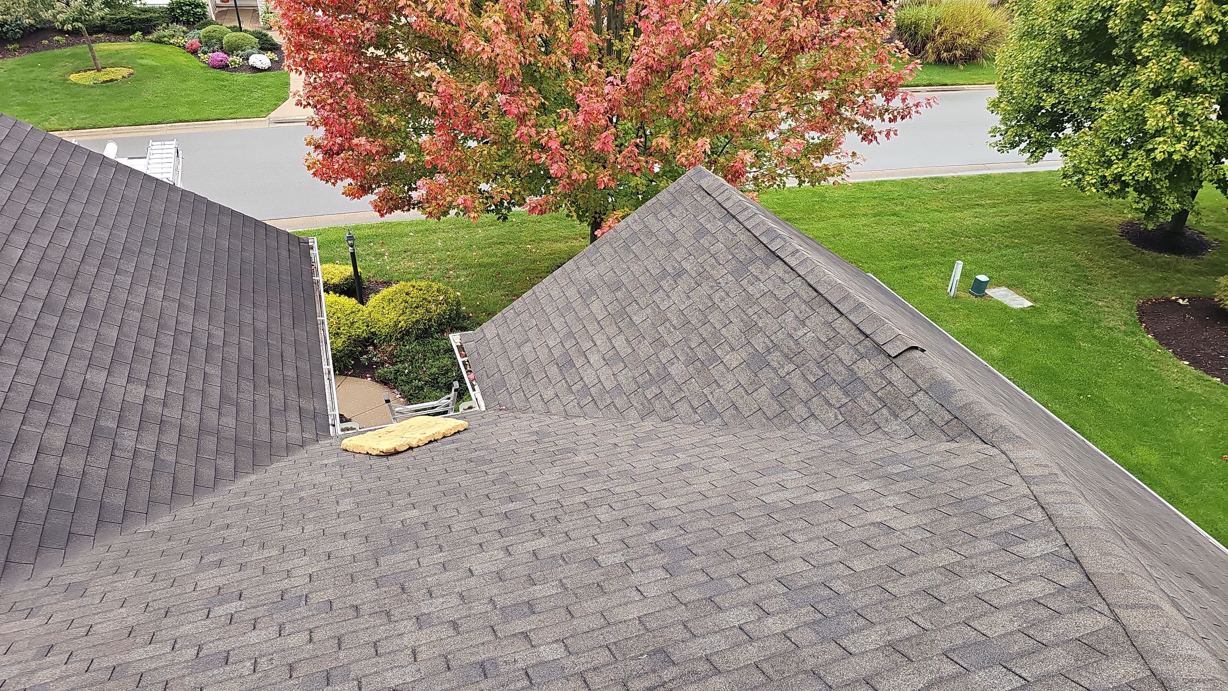 Owens Corning Duration, Color, Driftwood, Drip Edge, Birch White by Eagle Eye Roofing