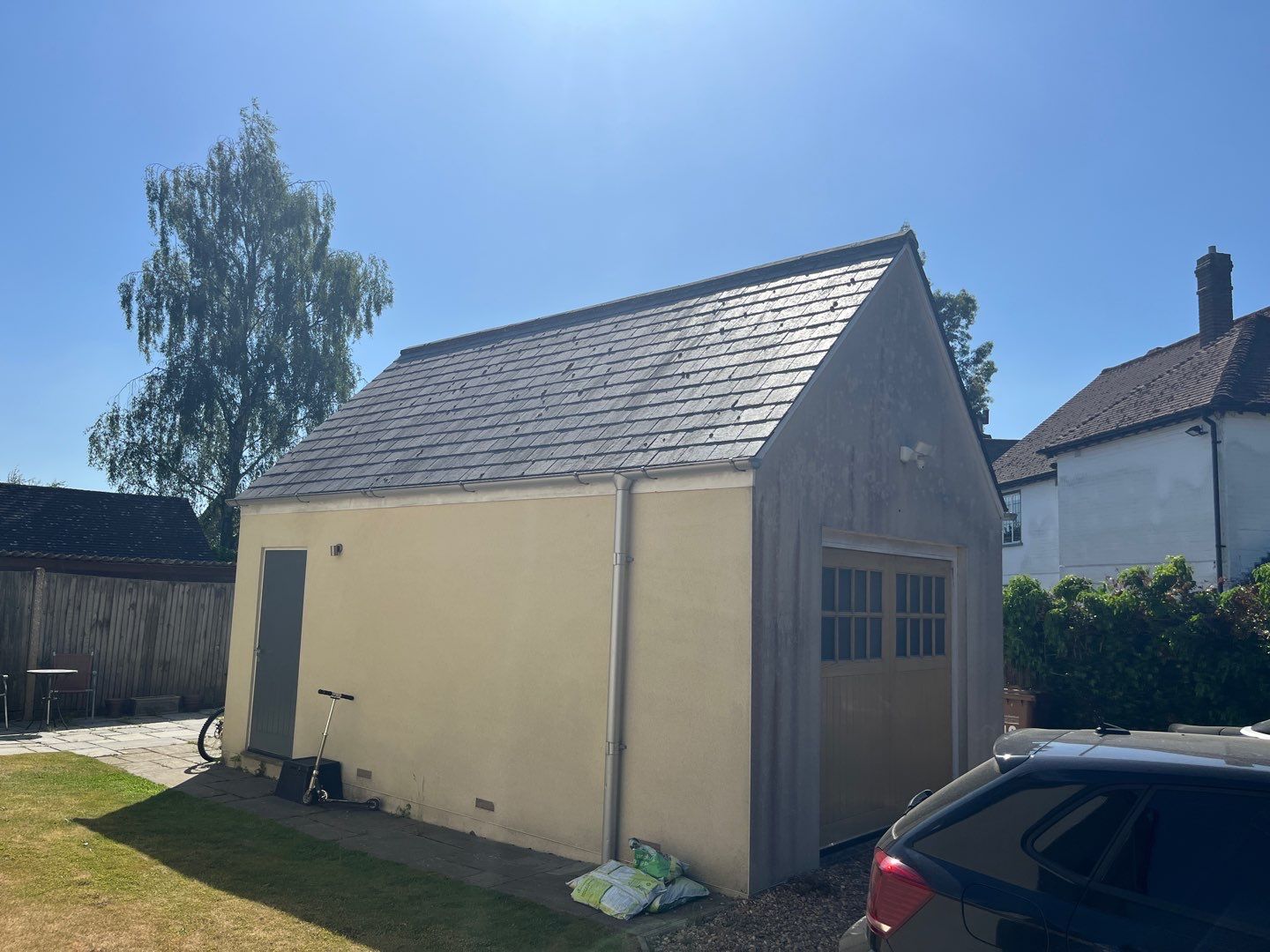 Render And Slate Roof Clean by Ges Exterior Cleaning ltd