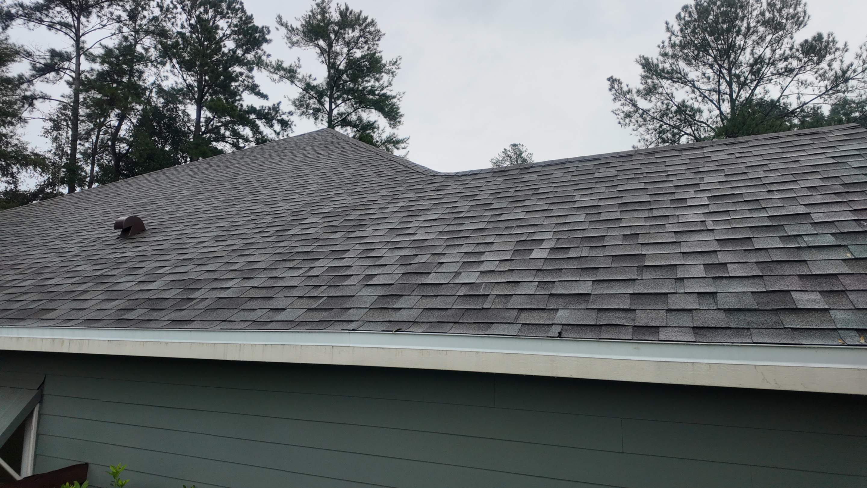 New Driftwood Shingle Roof n Gainesville, FL by Brehm Roofing