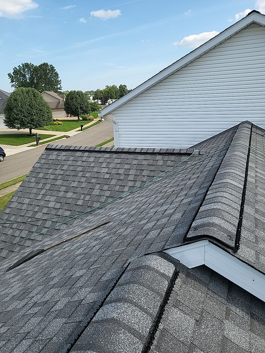 CT LANDMARK COLOR: PEWTER by Eagle Eye Roofing