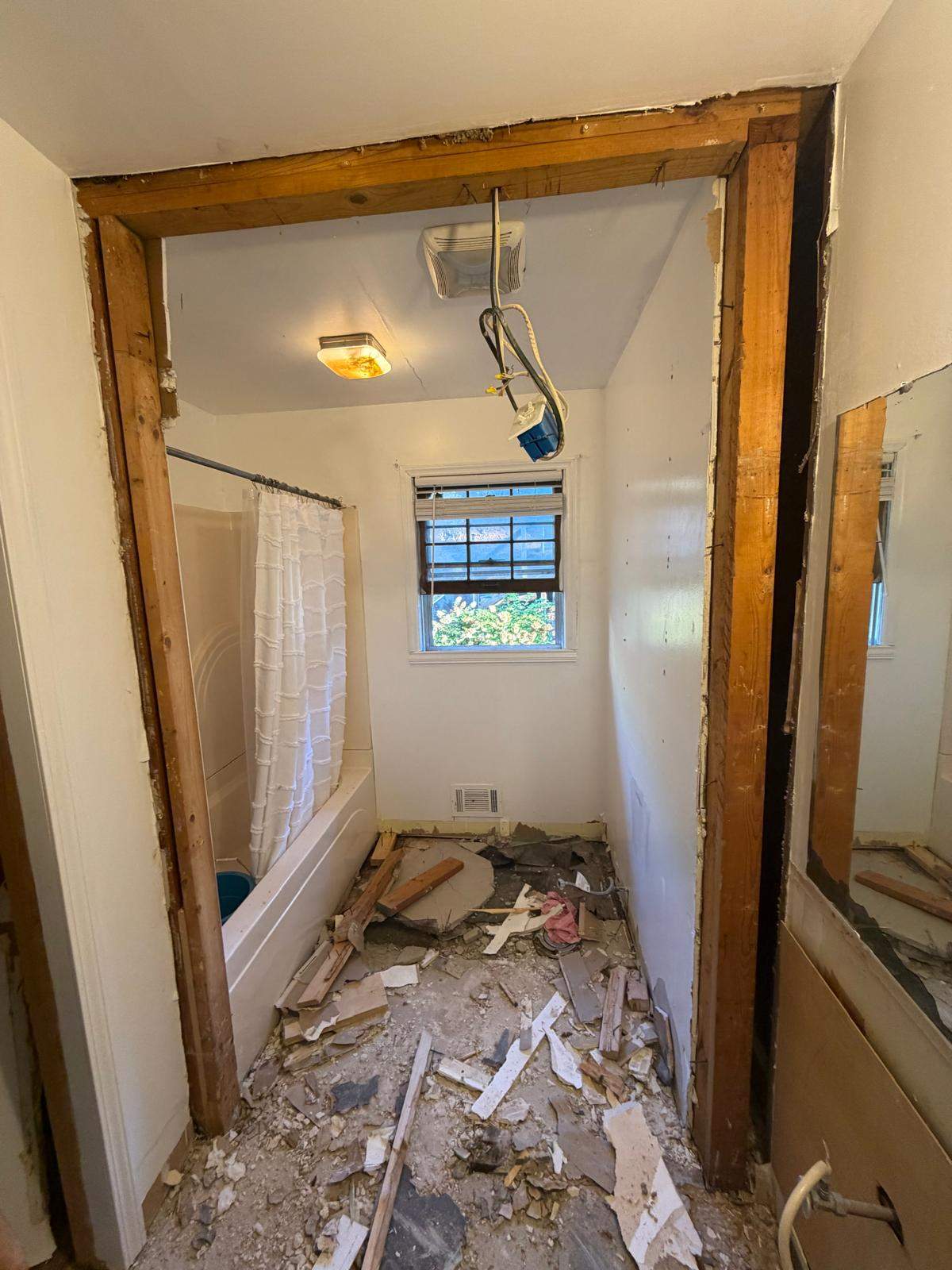 Hall bathroom renovation by Prudencio