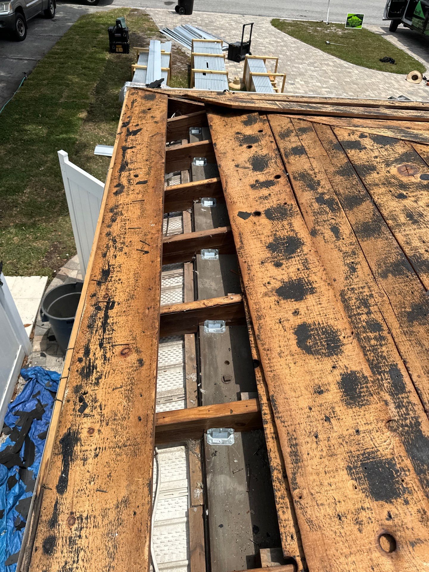 Project in Gulfport 33707 by Mitchell Roofing Company LLC 