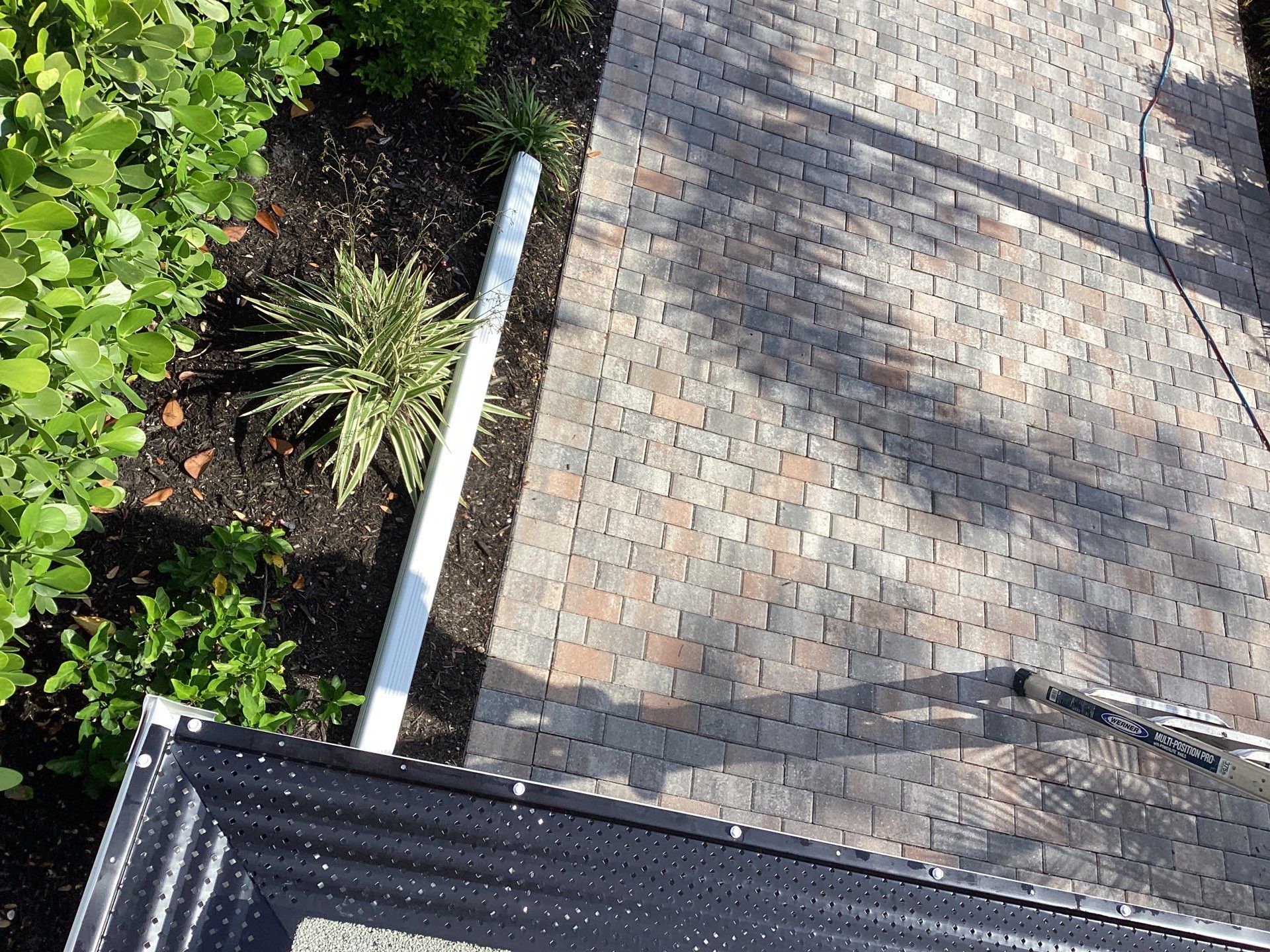 Elegant 7-Inch Seamless Gutters in Sarasota FL in Sarasota FL by Gutter Professors