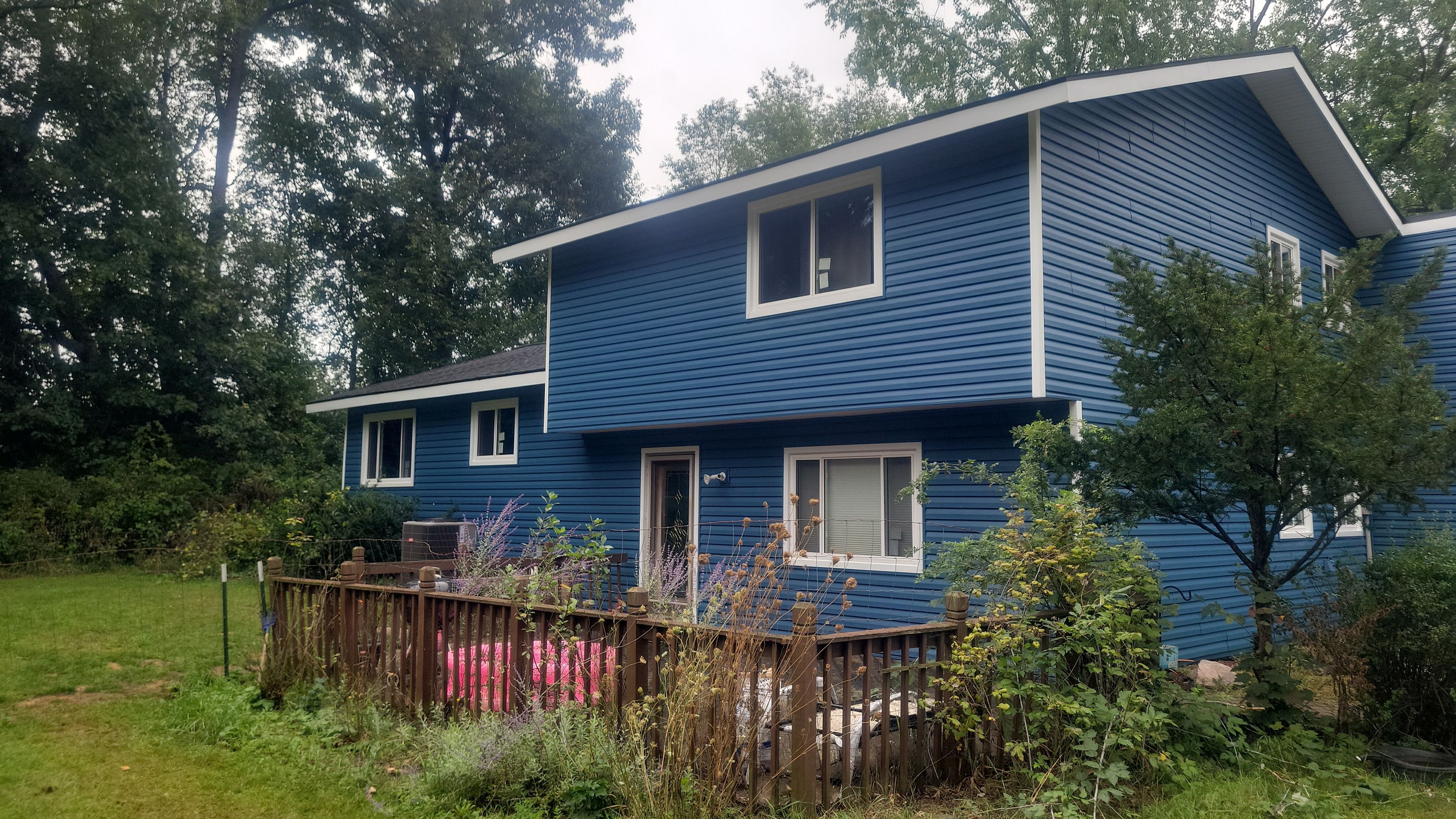 Siding Replacement using Alside D4 1/2" Dutchlap by 180 Contractors