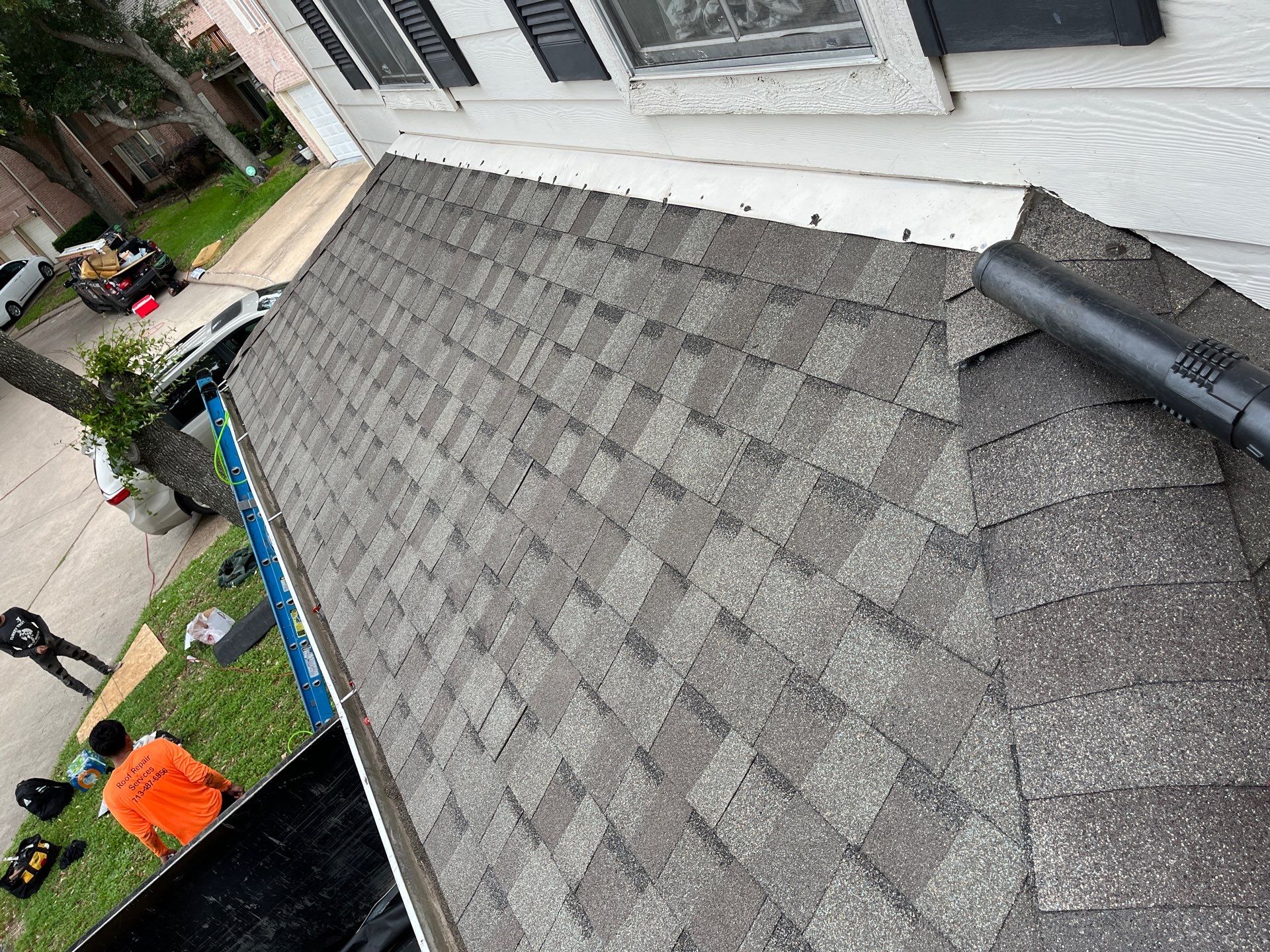Residential Roofing Installation using Owen's Corning Duration (Lifetime) Shingles by Roof Repair Company