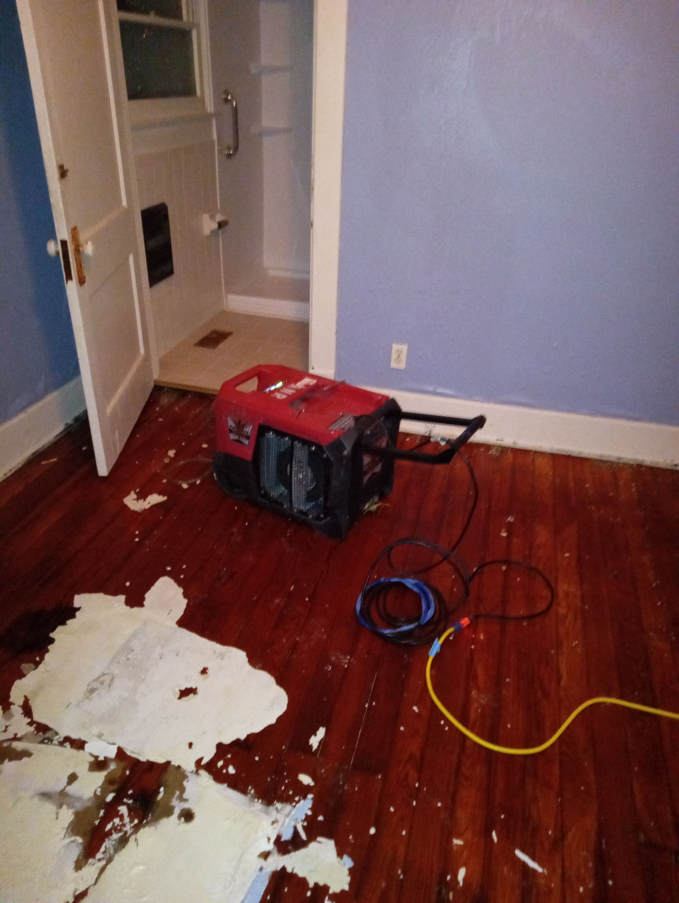 Emergency Service Water Mitigation in Louisville, KY by ANR Restoration