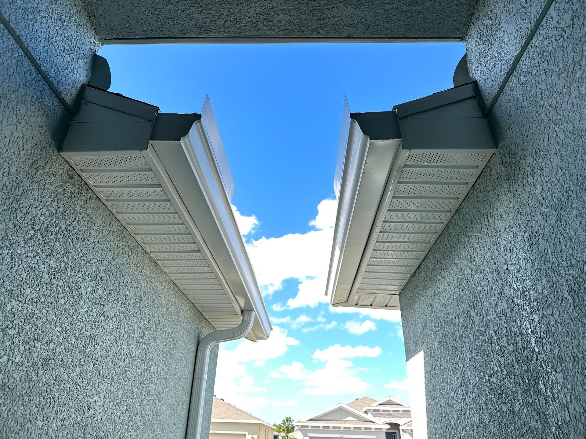 House Wash & Paver Driveway Cleaning in Trevesta Community, Palmetto, FL | Sunshine AquaWash by Sunshine AquaWash