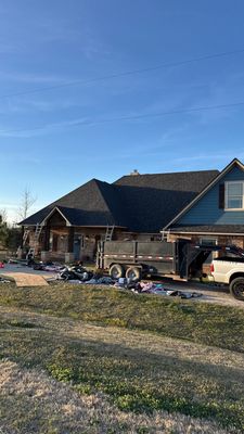 Owens Corning - Onyx Black