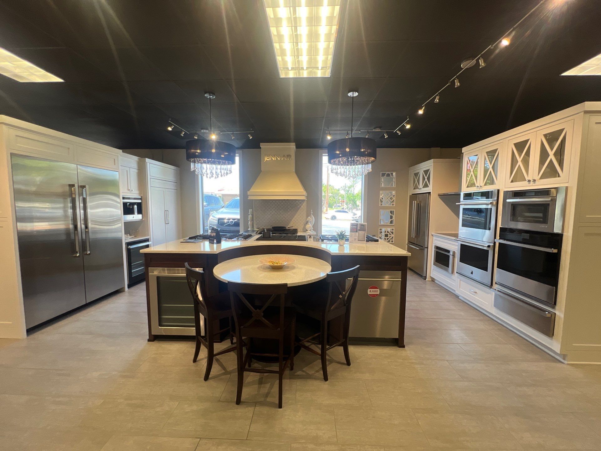 Howard Payne Display by Atlanta Design Group