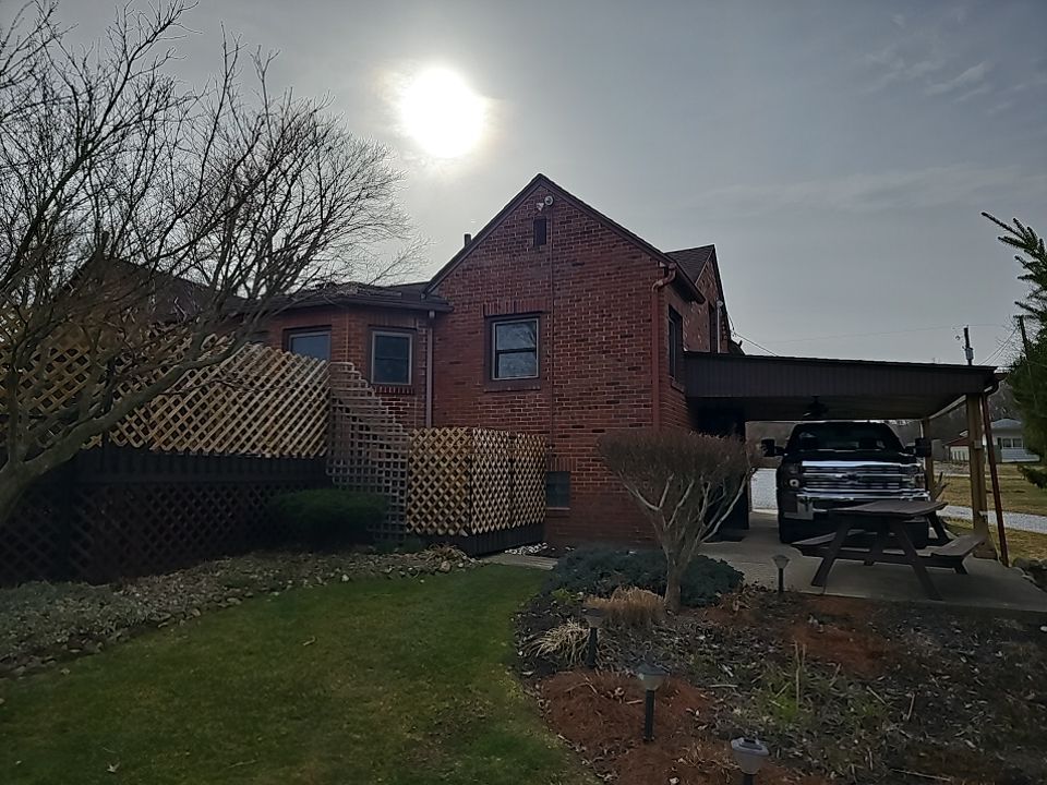 ATLAS PINNACLE COLOR: PEWTER by Eagle Eye Roofing