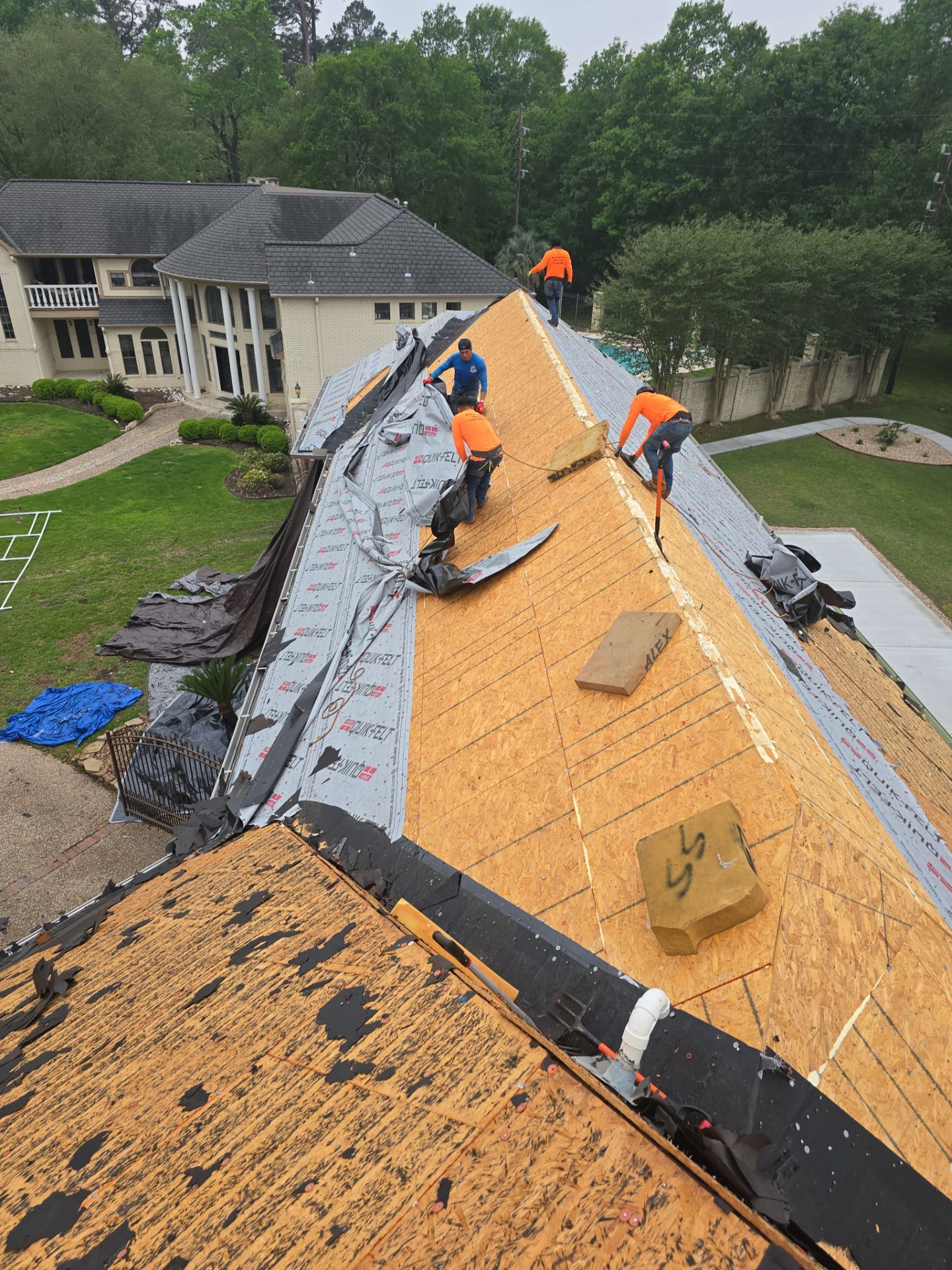 Roof Replacement Houston by Roof Repair Company
