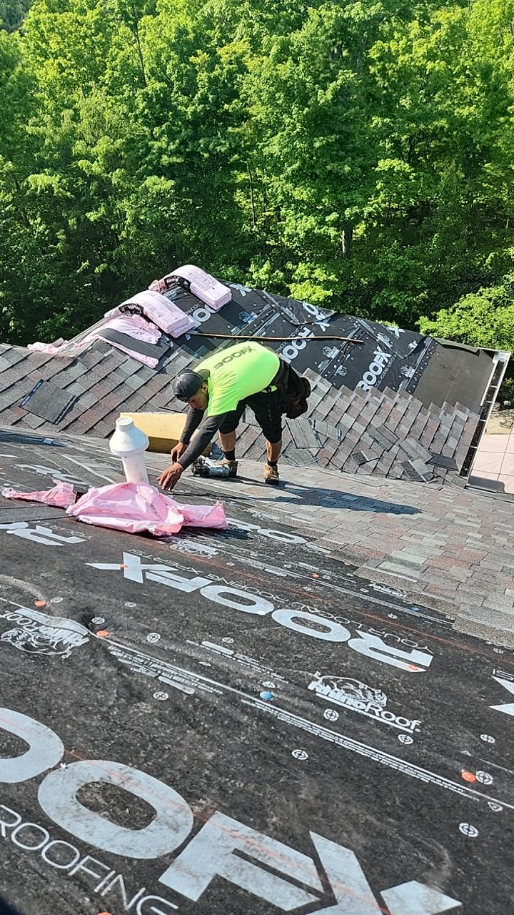 Residential Roofing Installation using Duration Series Shingles - Colonial Slate by RoofX 