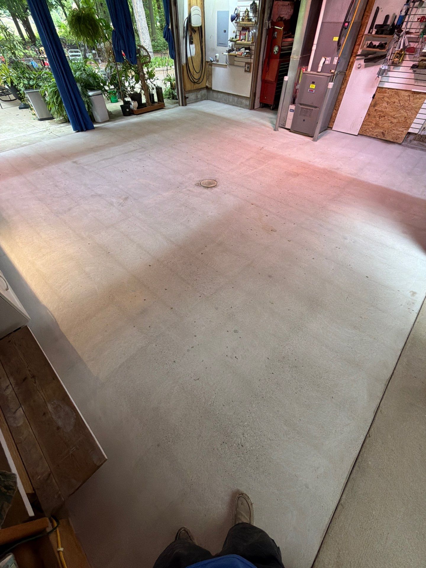 Custom Multi-Colored Epoxy Flake Garage Floor Coating in Montague by Gordon Painting