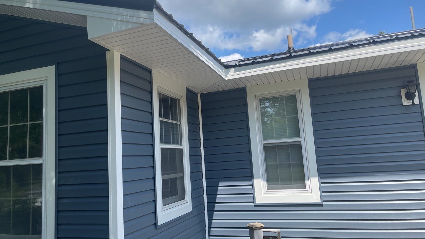 Emmit Green by Silver Leaf Contracting 