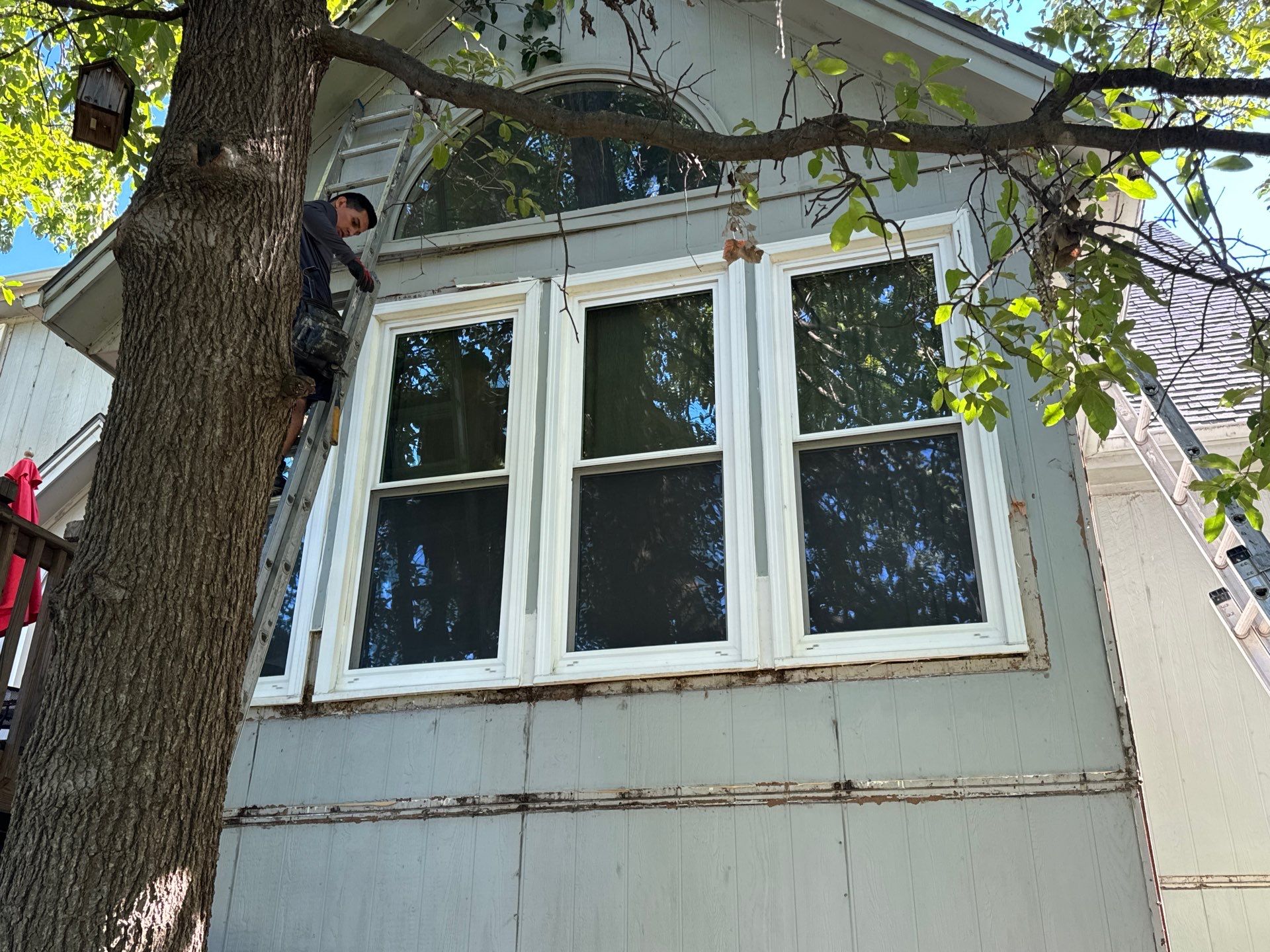 House needed this upgrade by EEC  Windows, Siding & Roofing 