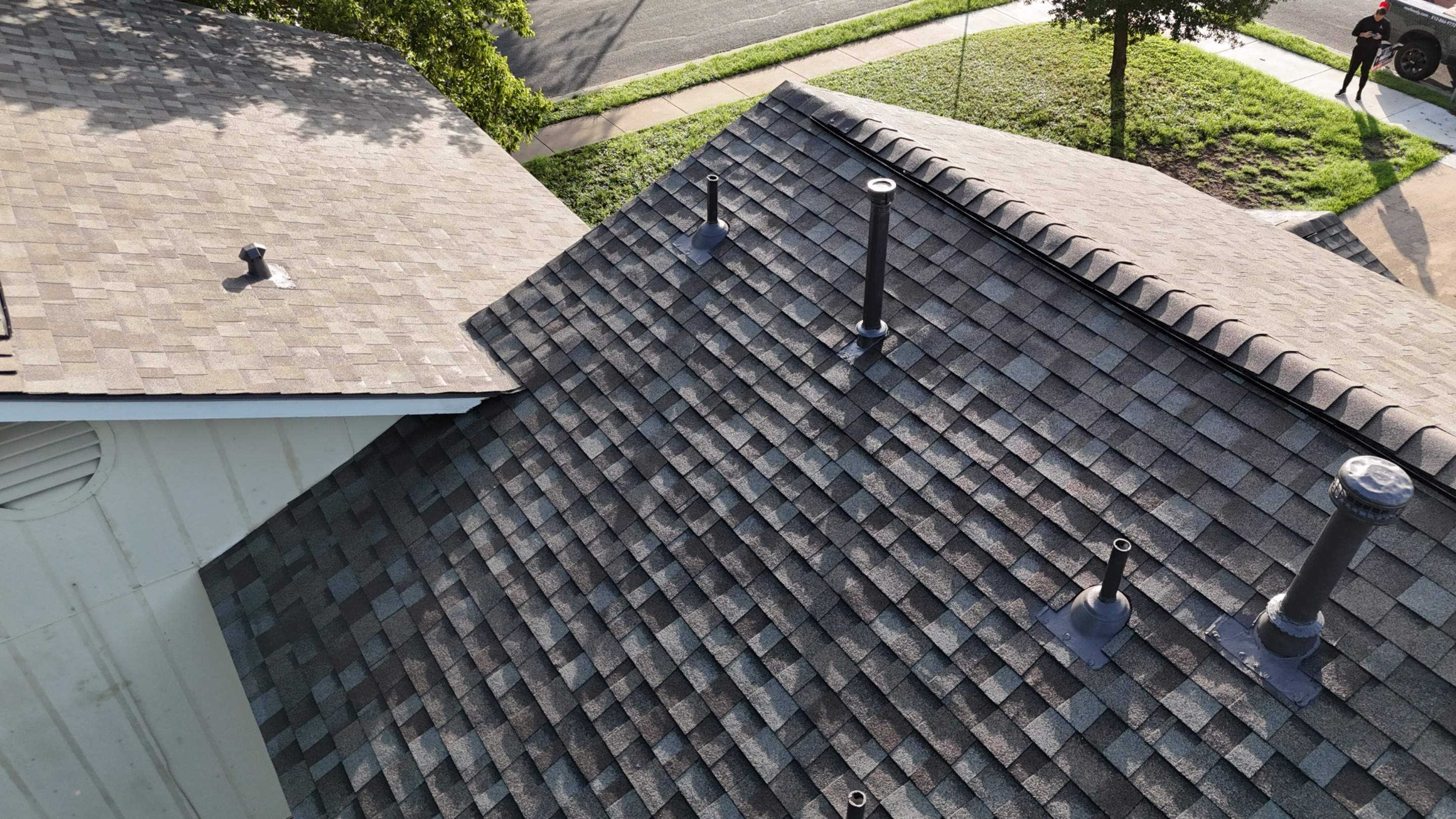 Driftwood - Owens Corning TruDefinition Duration by RoofsOnly.com