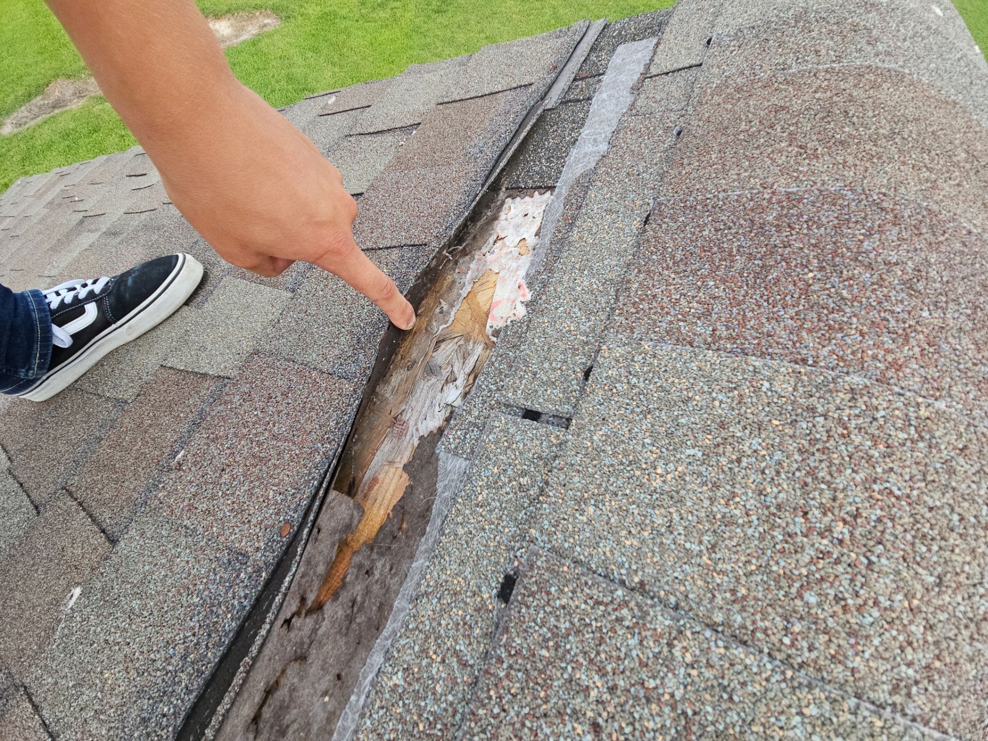 Hail Damage using Owen's Corning Duration (Lifetime) Shingles by Roof Repair Company